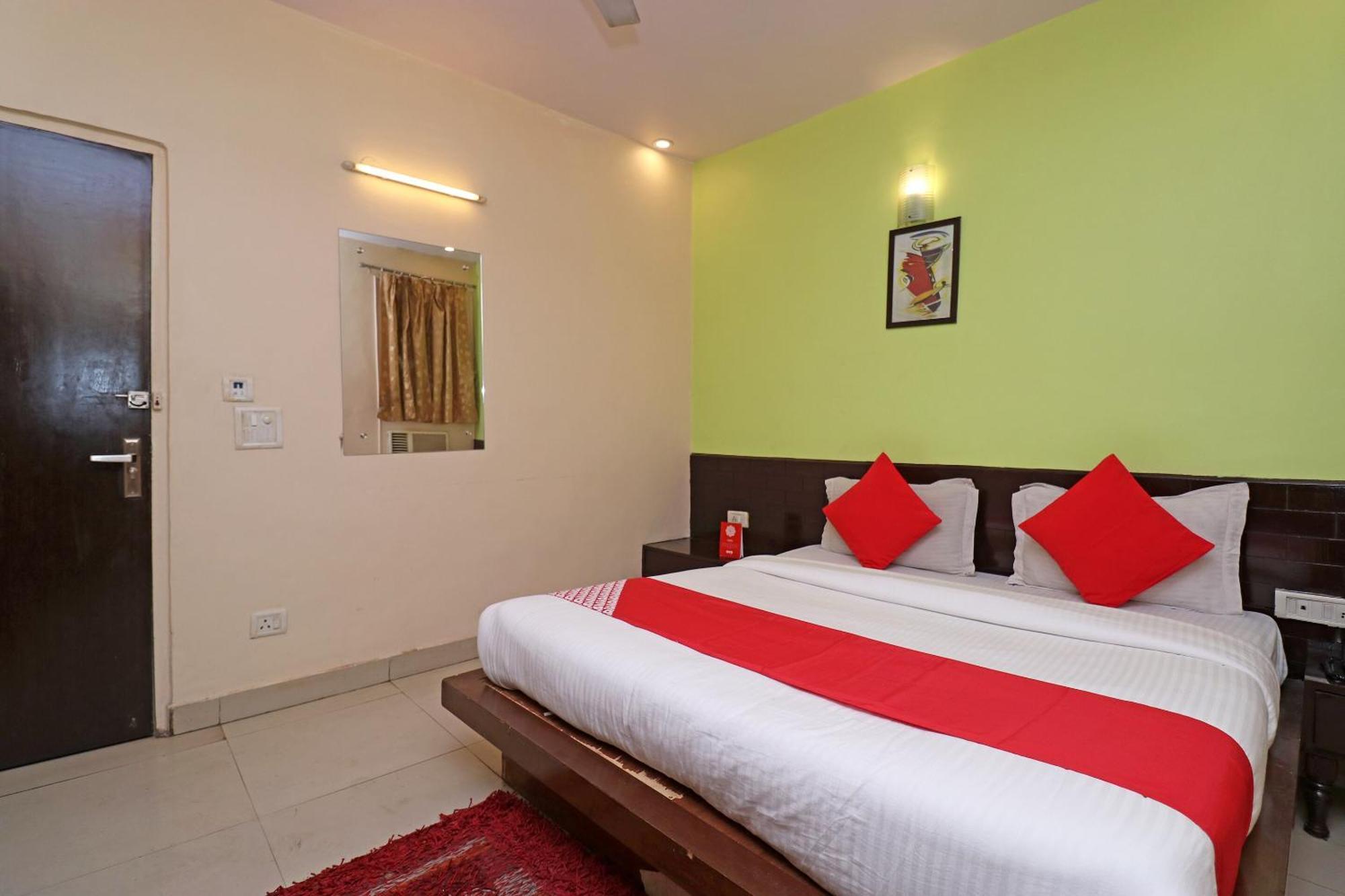 O Max 3* New Delhi