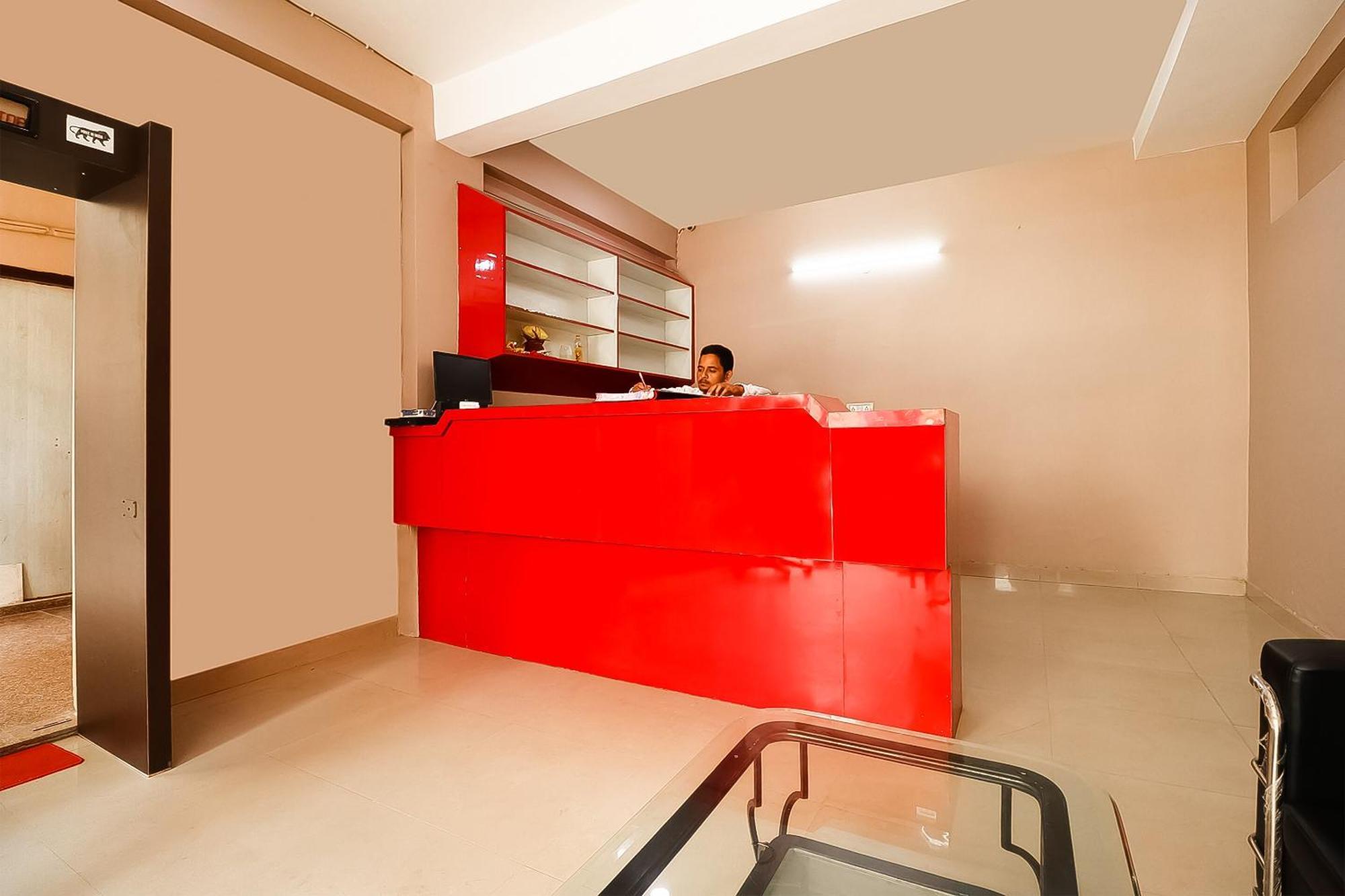 Hotel O Royal Orbit Near Delhi Airport