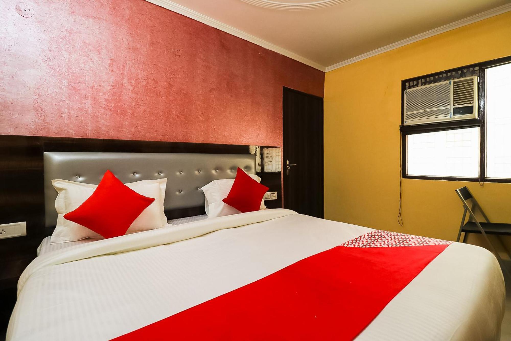 O Royal Orbit Near Delhi Airport 3*