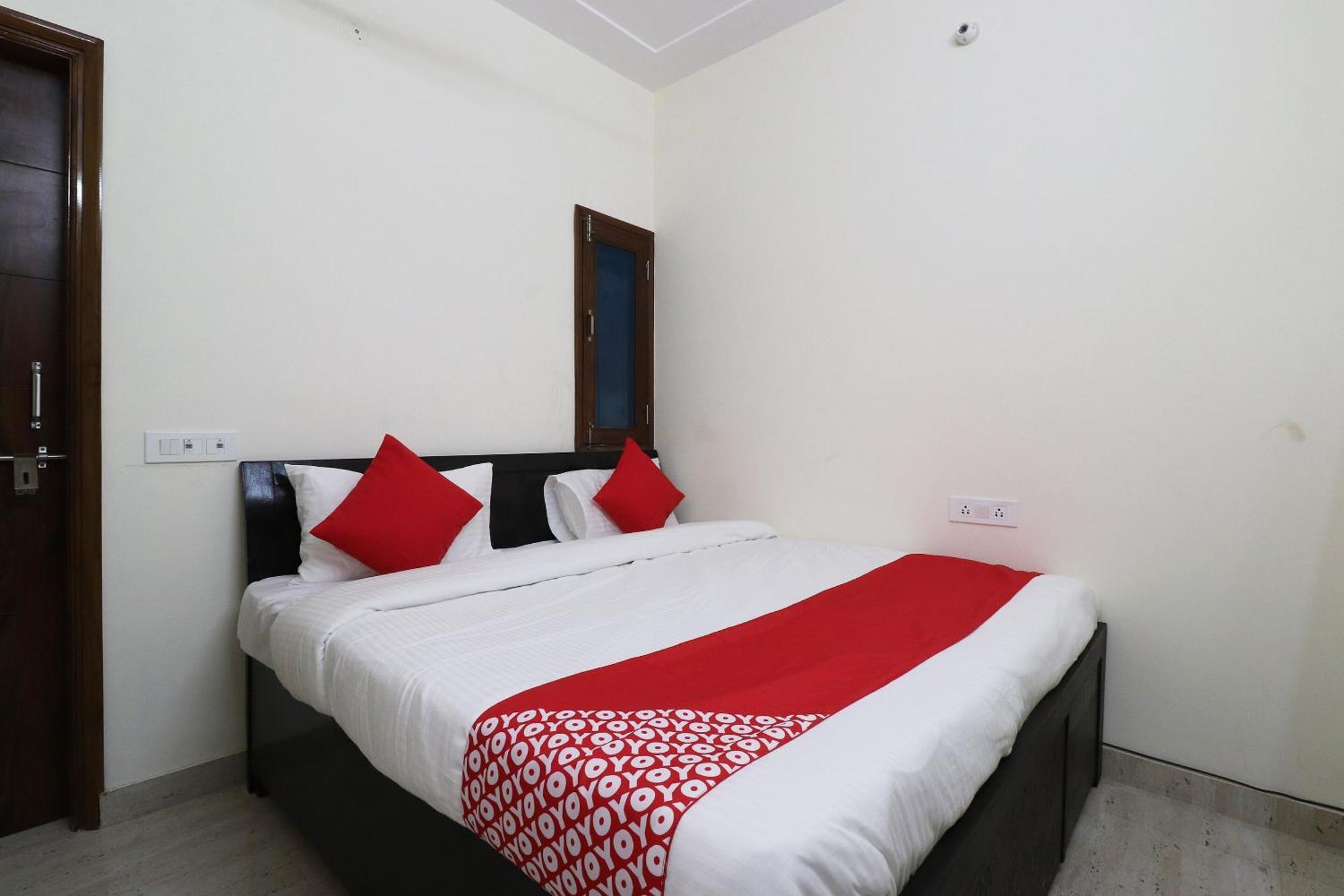 Hotel O Royal King Deluxe 3*