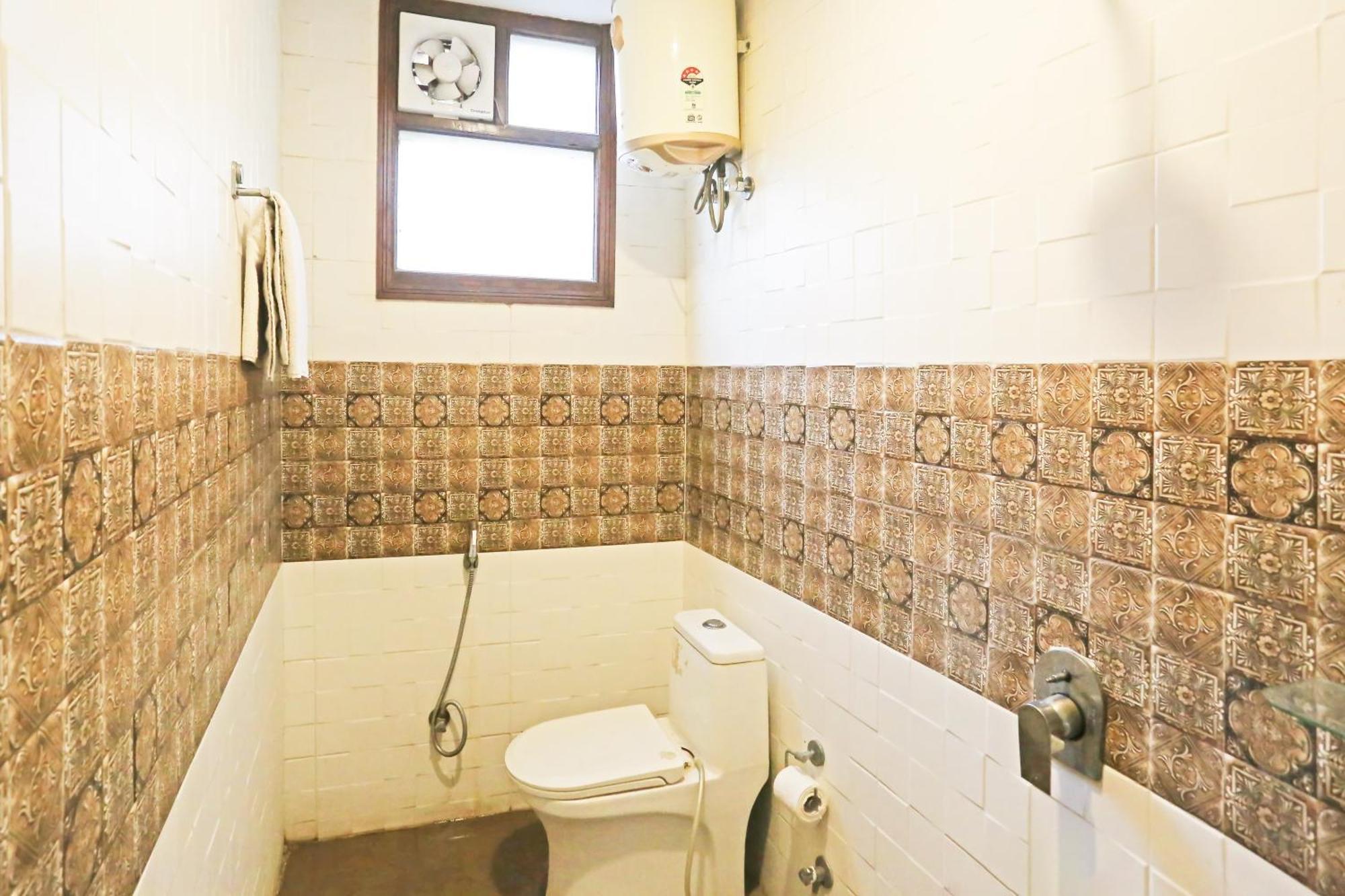 Hotel Red Stone Mahipalpur