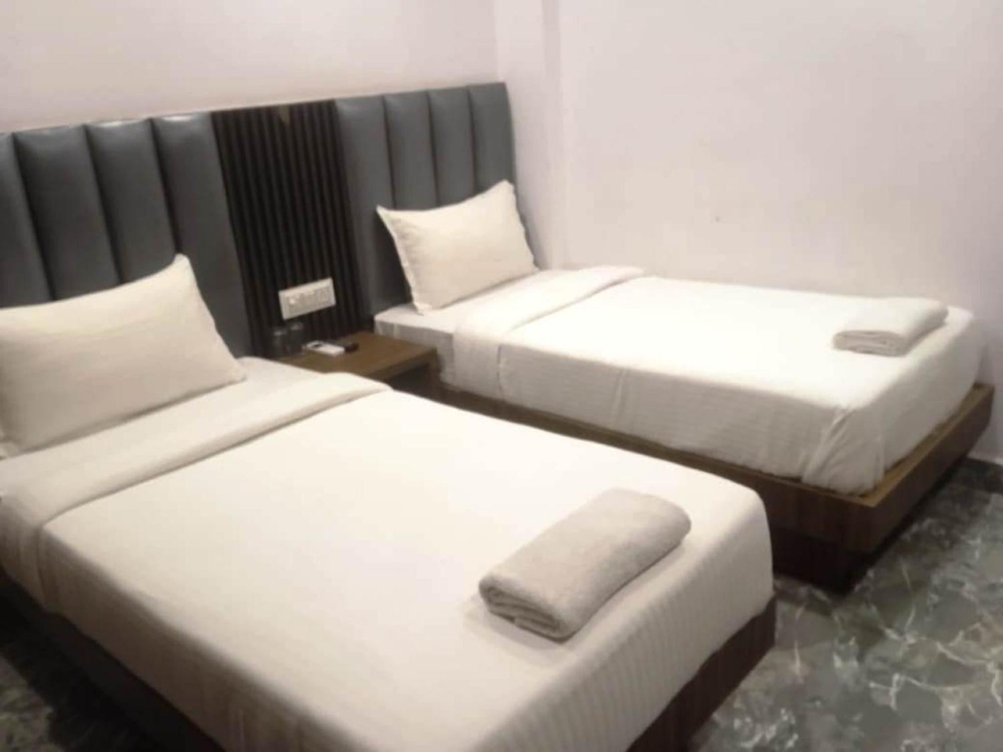 Del Fox Holidays At 5 Minute Vfs Hotel 3*