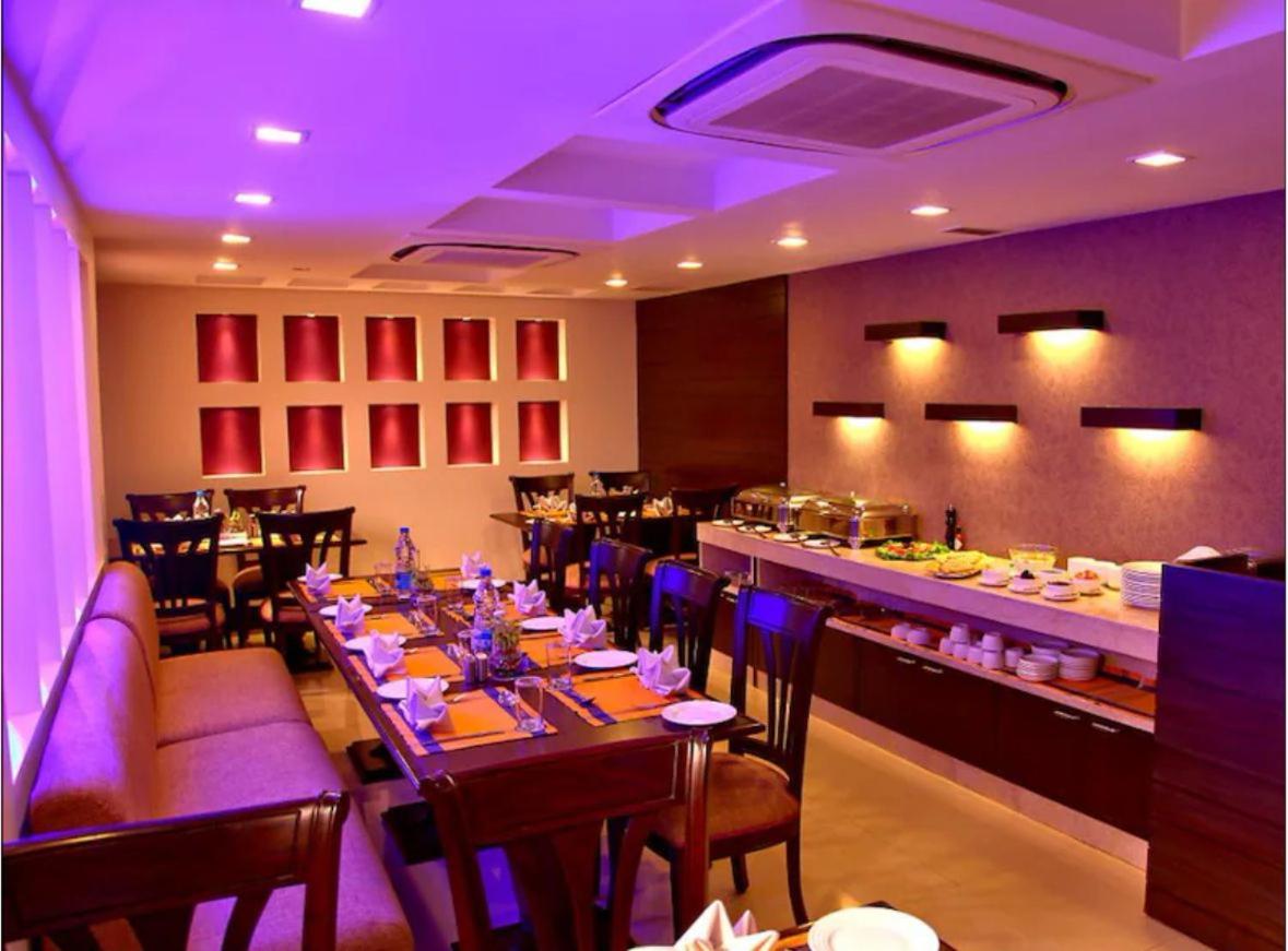 Florence Inn, Karol Bagh, New Delhi, 2 Min From Metro 4*