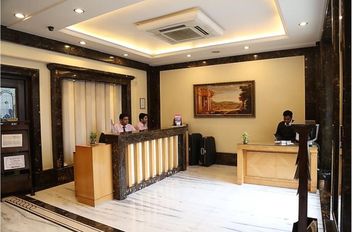 Florence Inn, Karol Bagh, New Delhi, 2 Min From Metro Hotel