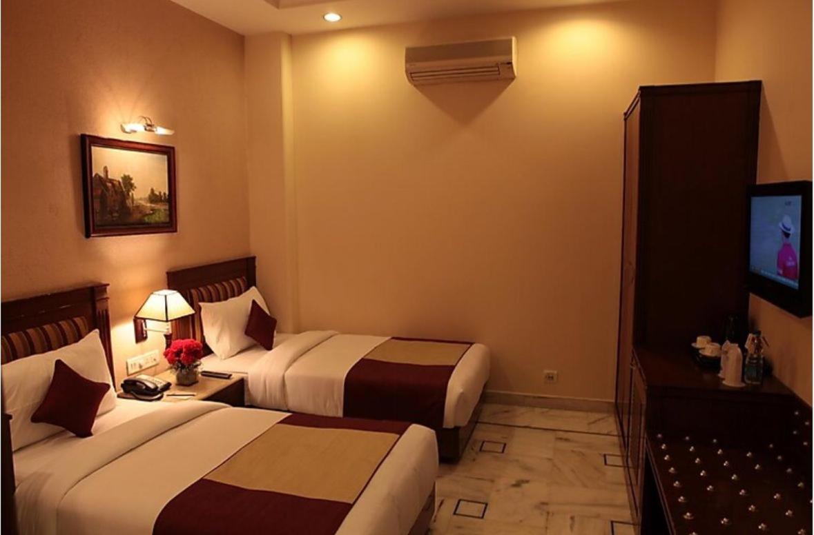 Florence Inn, Karol Bagh, New Delhi, 2 Min From Metro Delhi (National Capital Territory of India)
