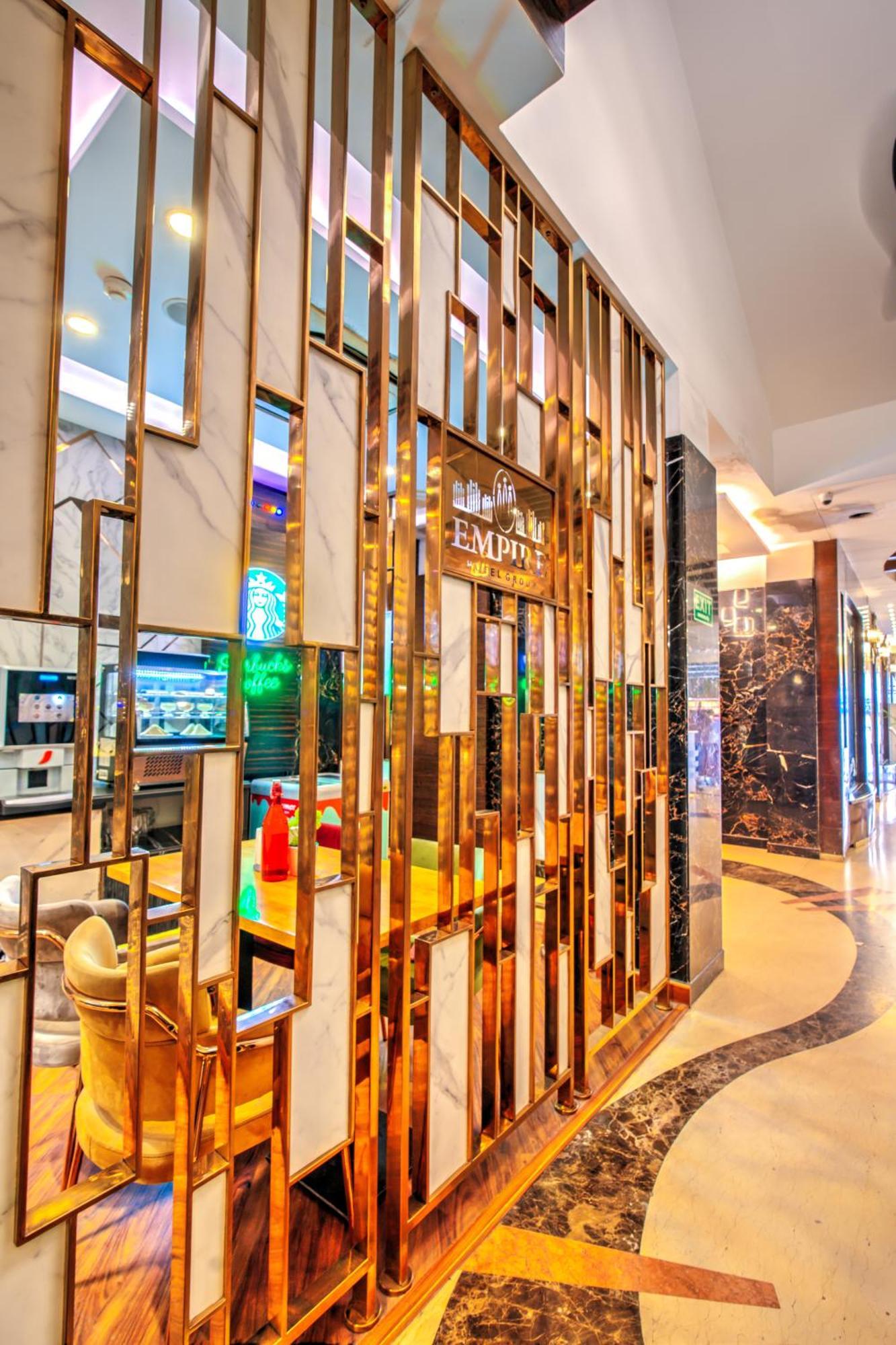 Empire Suites, Hotel