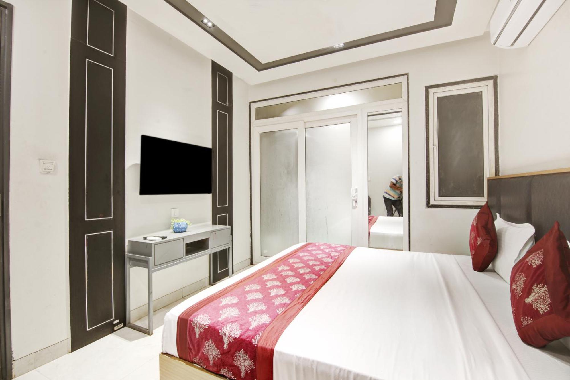 Applewood & - Free Airport Transffer Hotel New Delhi