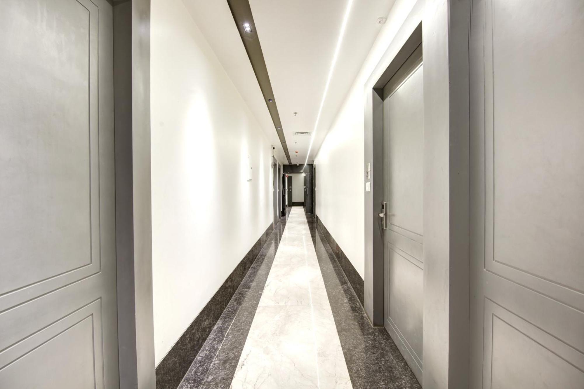 Applewood & - Free Airport Transffer Hotel New Delhi