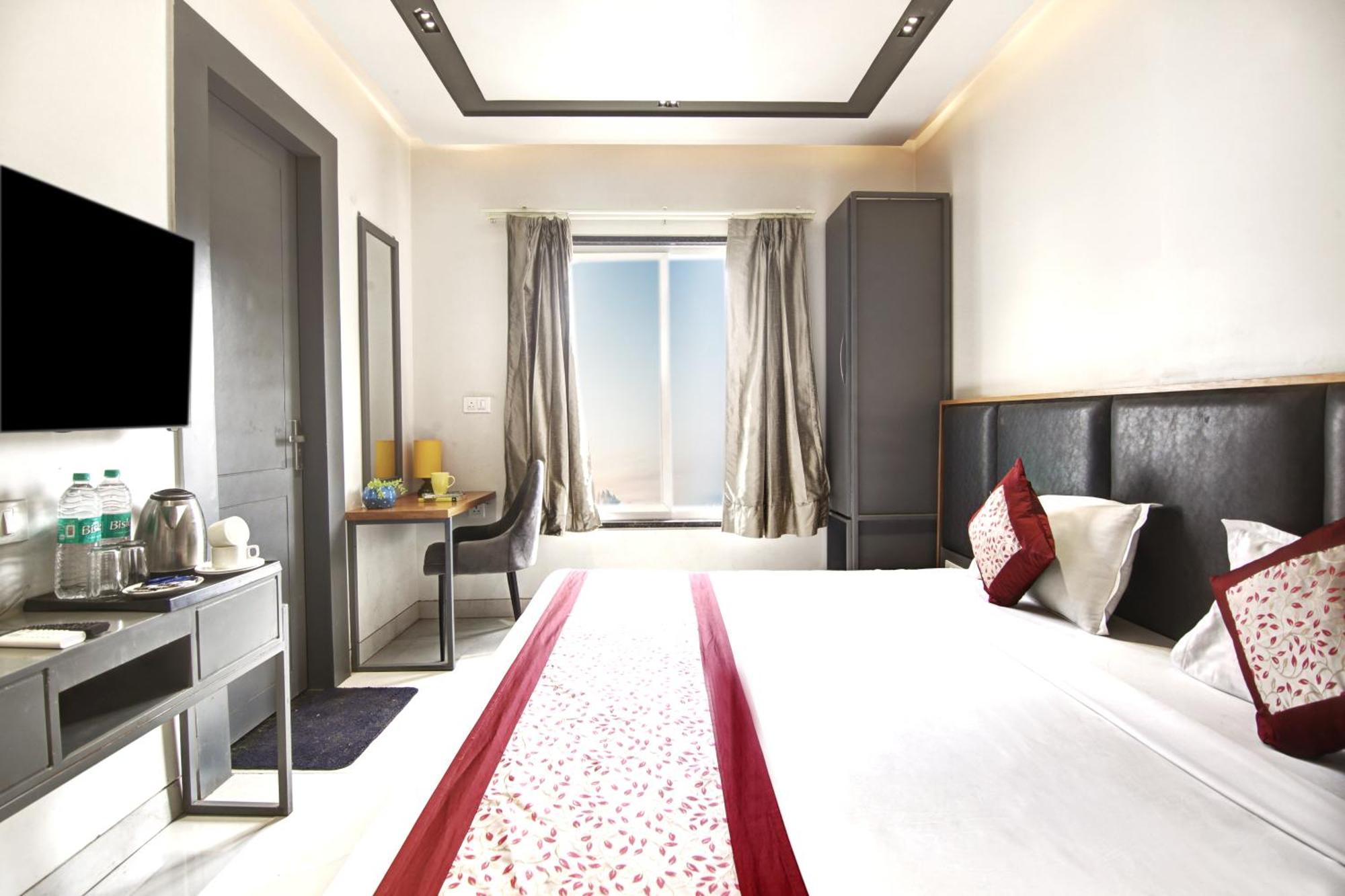 Applewood & - Free Airport Transffer 4* New Delhi