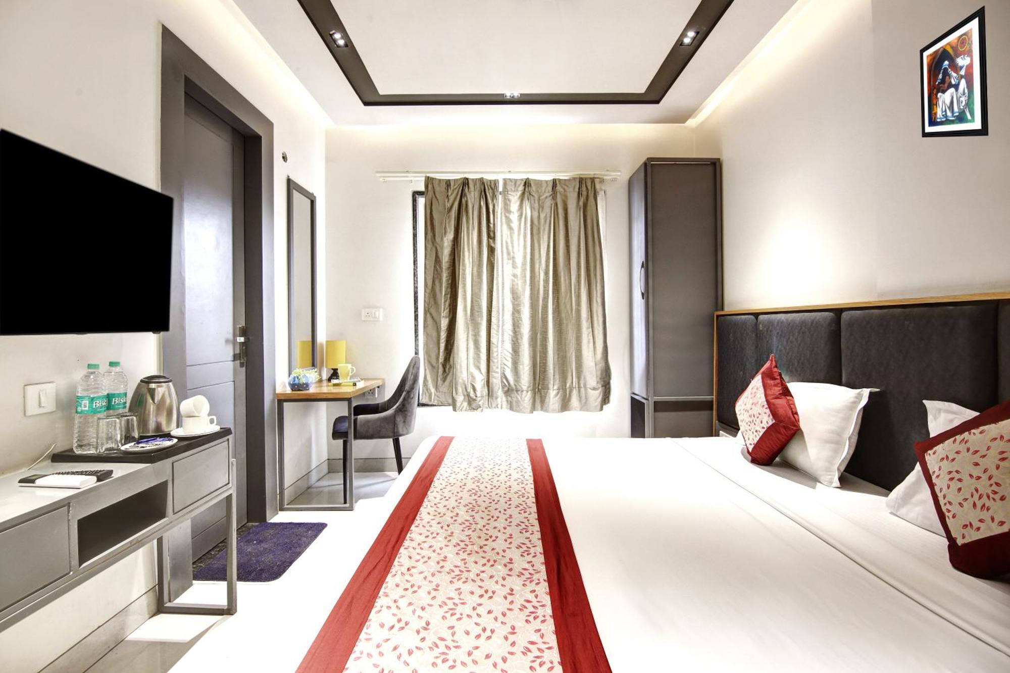 Applewood & - Free Airport Transffer Hotel 4*
