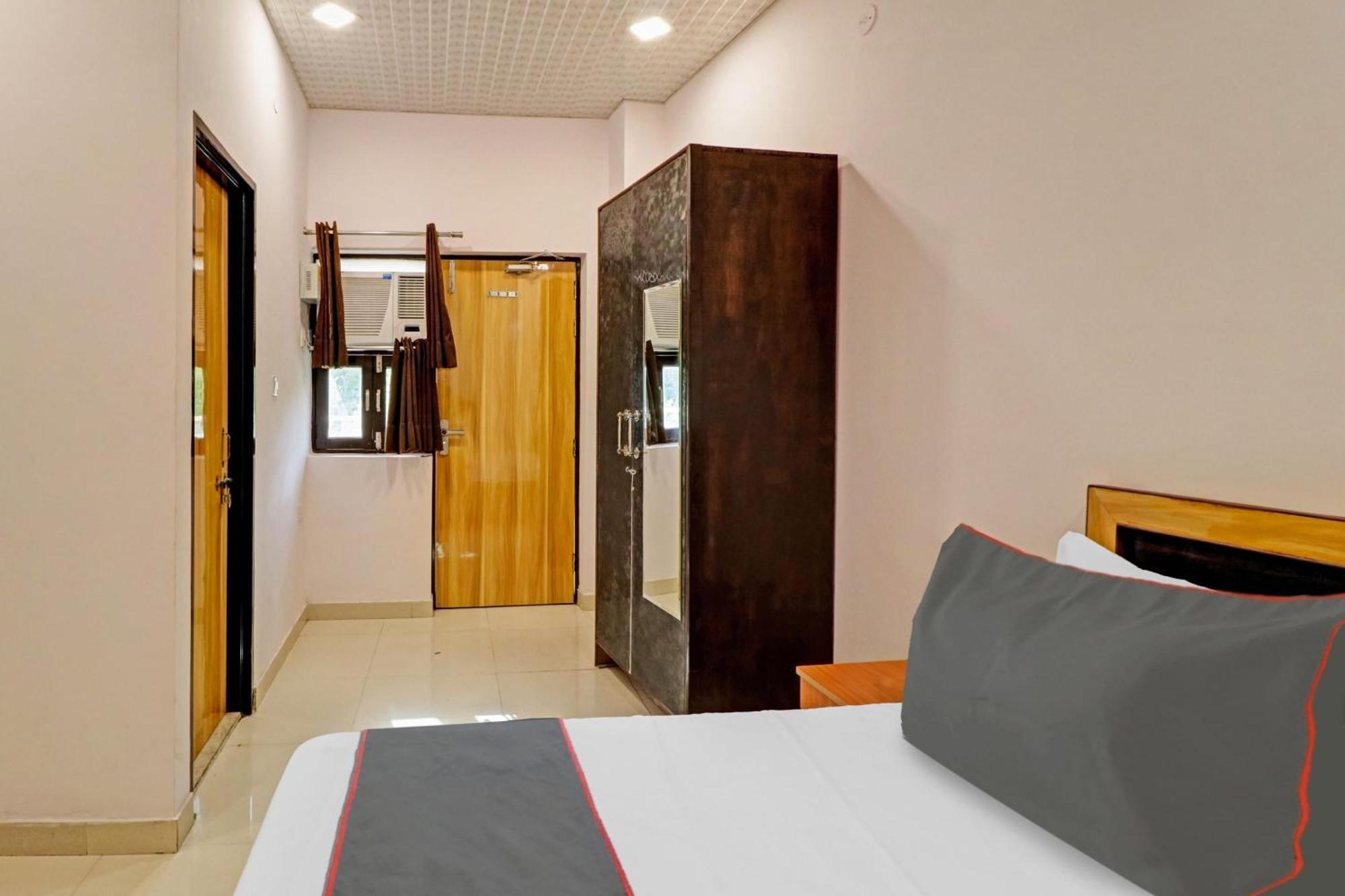 Hotel Collection O Qotel Peeragarhi