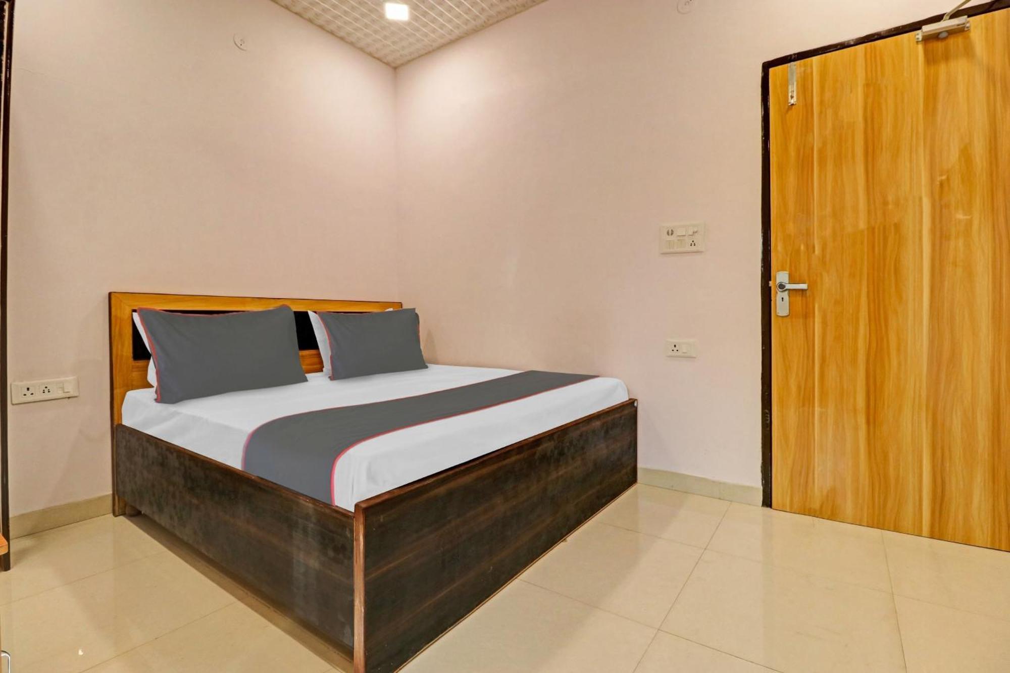 Collection O Qotel Peeragarhi 4* Delhi (National Capital Territory of India)