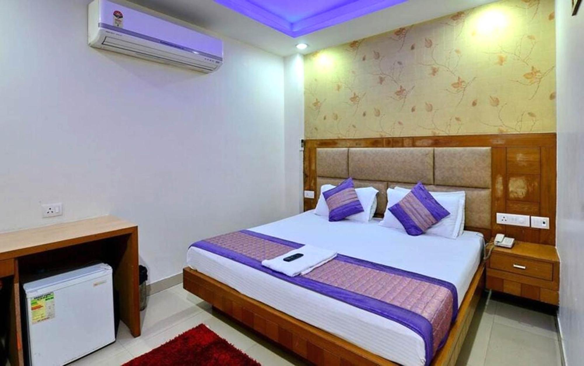 Hotel Emporio Near Railway Station Nova Deli