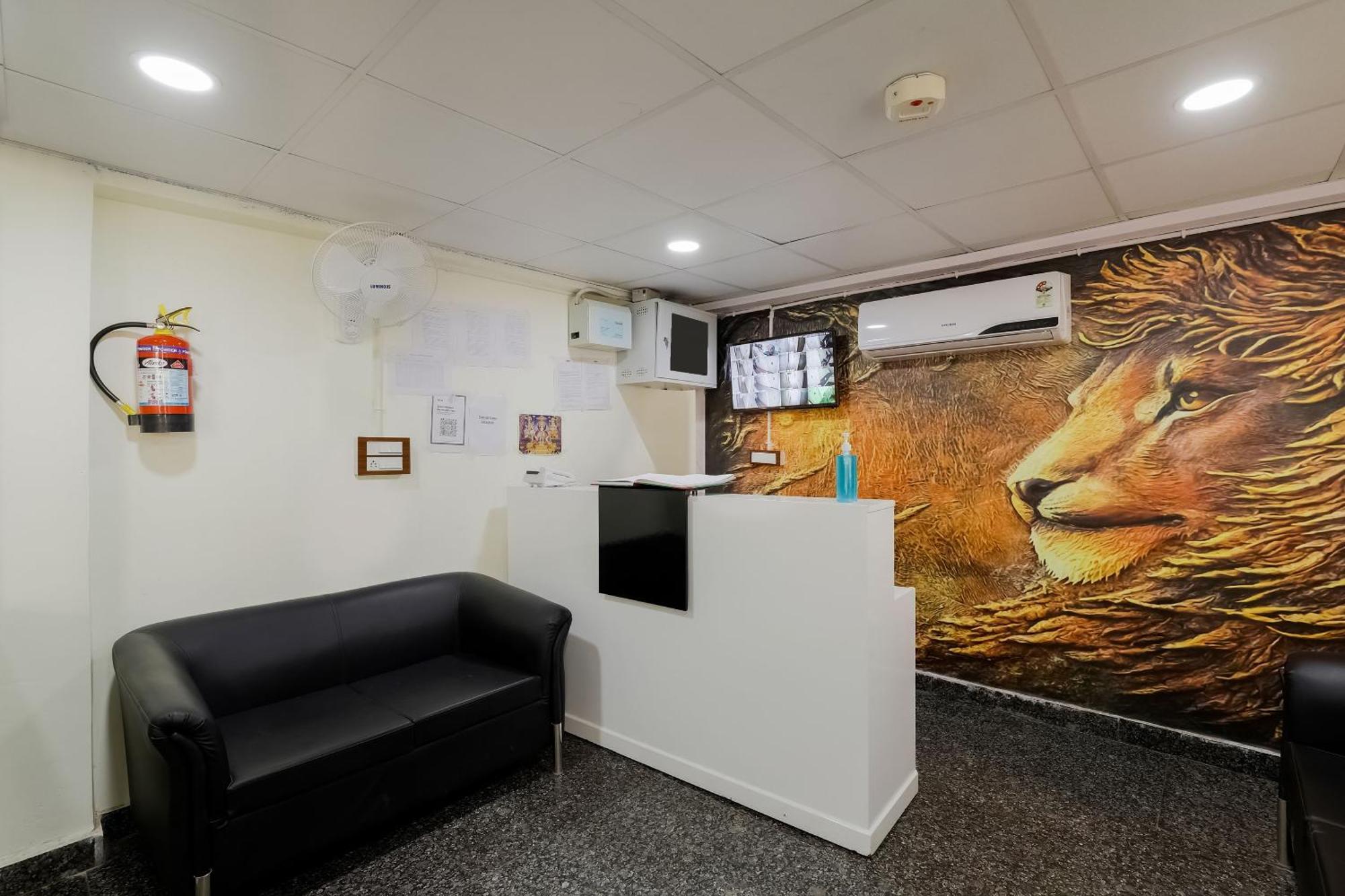 Hotel Collection O Yellow Saffron Delhi (National Capital Territory of India)