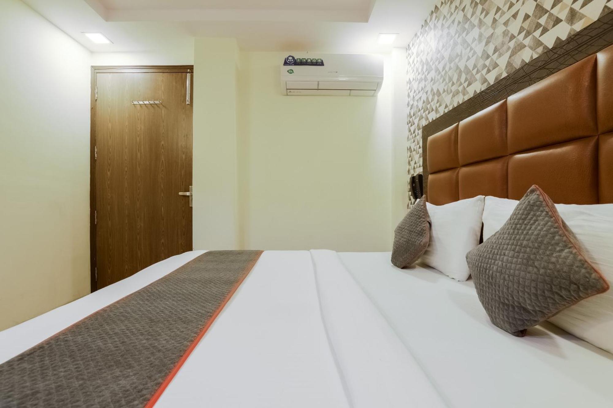 Hotel Collection O Yellow Saffron