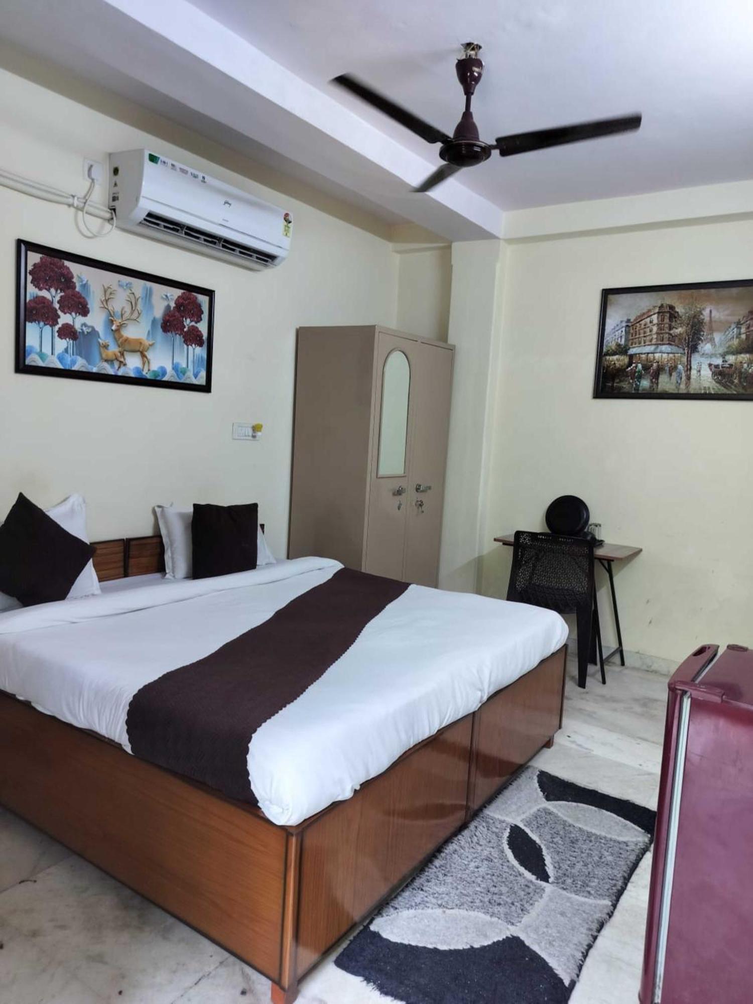 Cr Residency -near Chanakyapuri Embassy Area