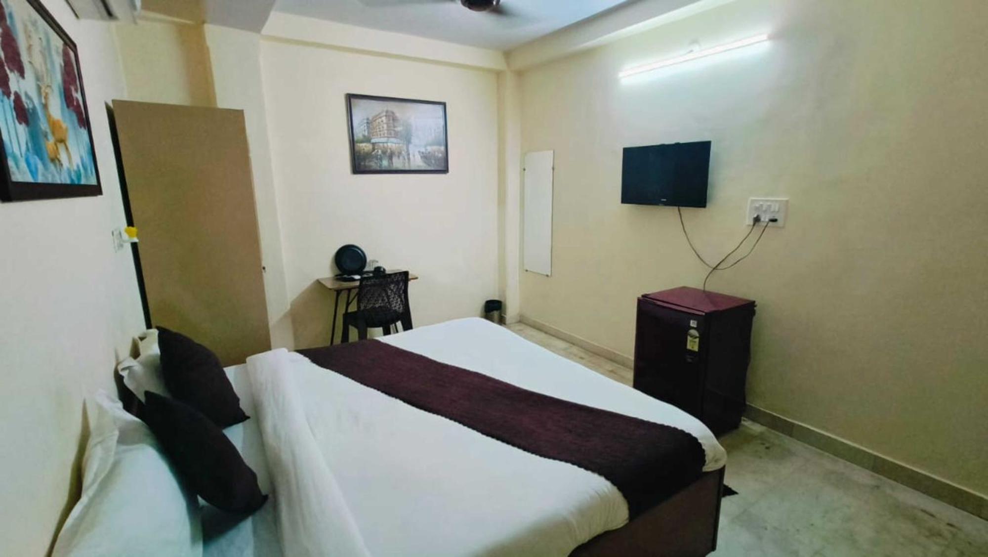 Cr Residency -near Chanakyapuri Embassy Area 3* New Delhi