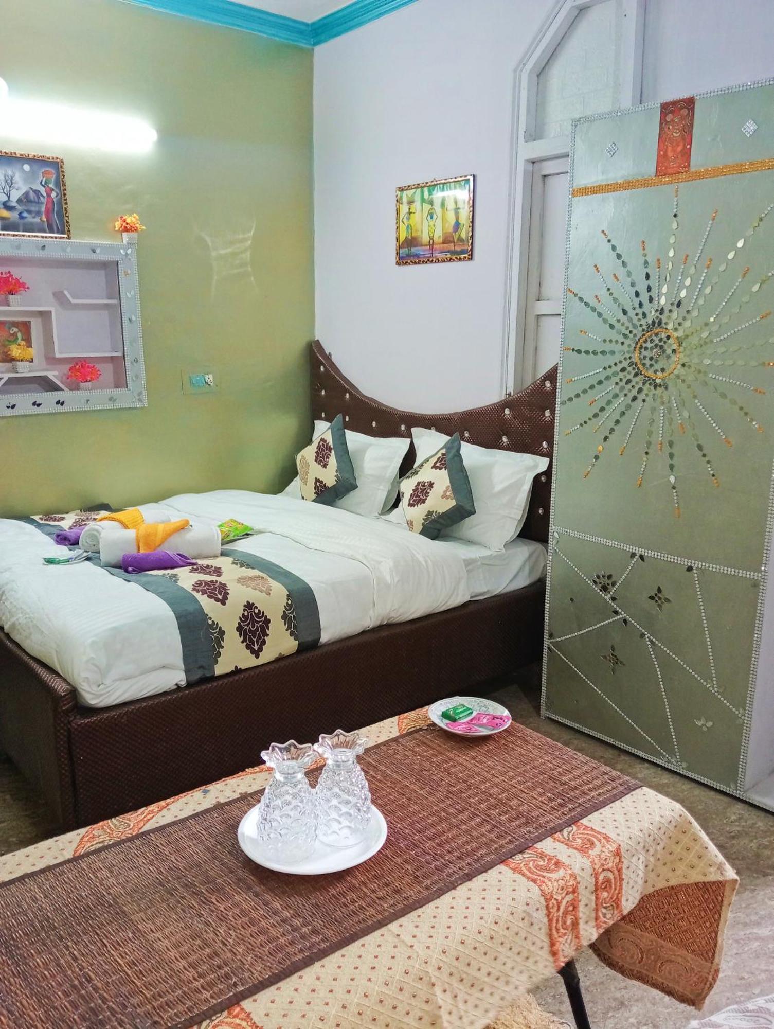 Hotel Shri Krishna