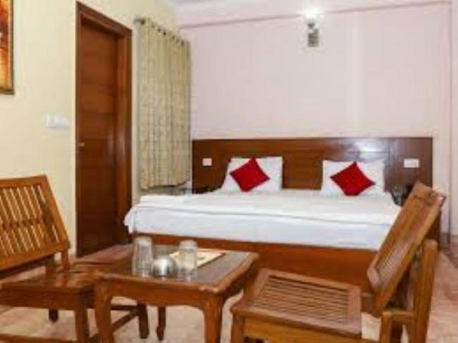 Indira International Inn 2*