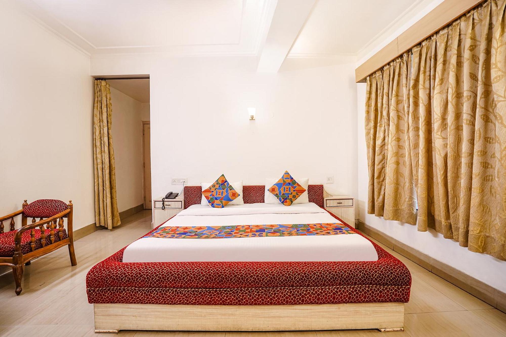 Hotel Fabhotel India International Near Railway Station 3*