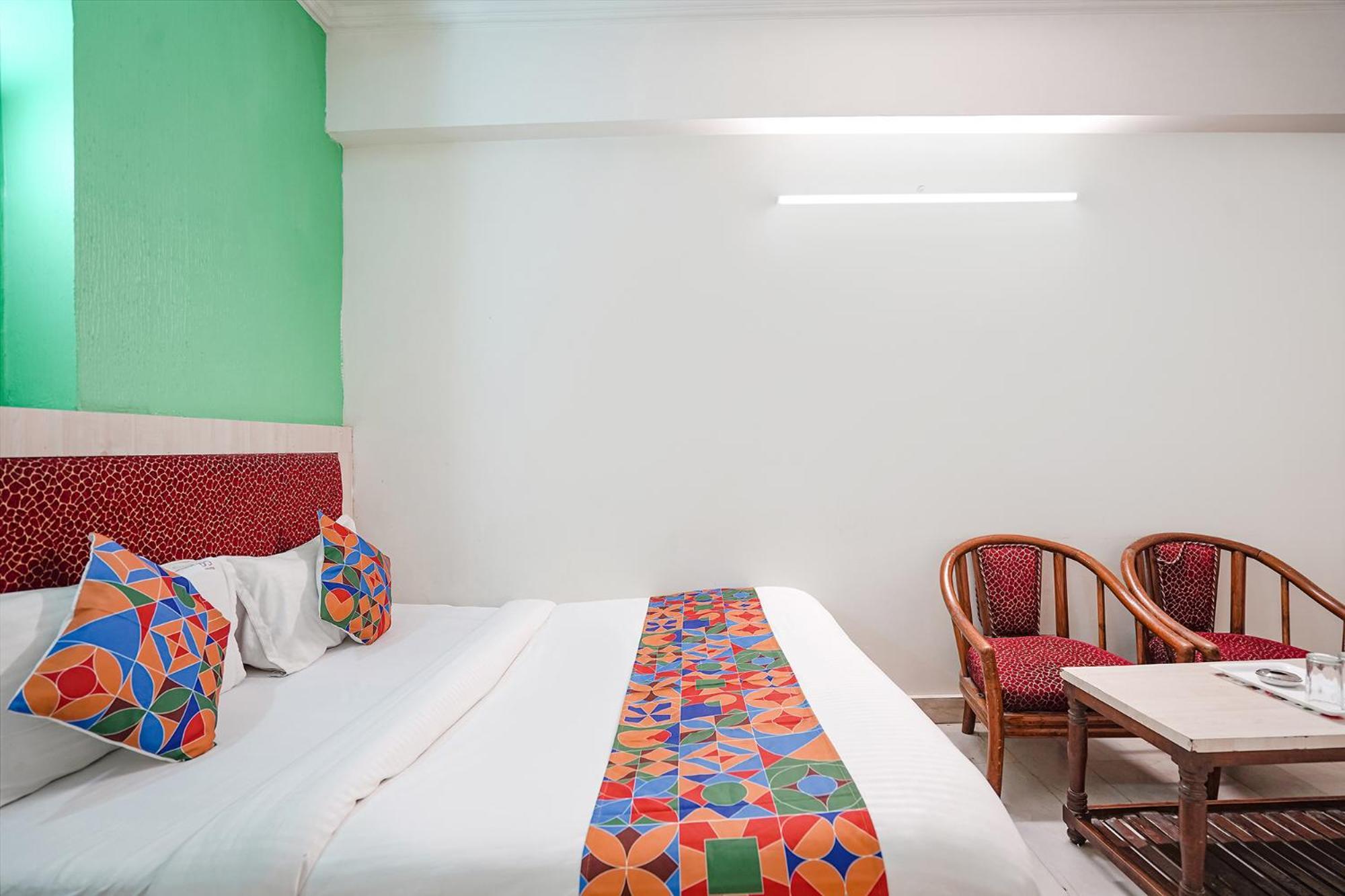 Fabhotel India International Near Railway Station Hotel 3*