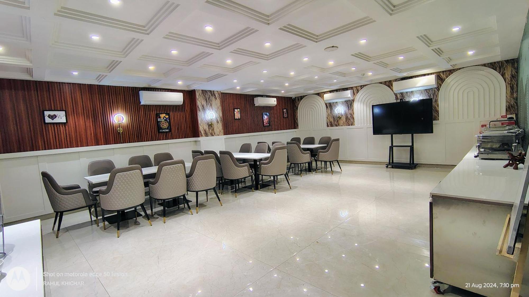 Western Blu Hotel Delhi (National Capital Territory of India)