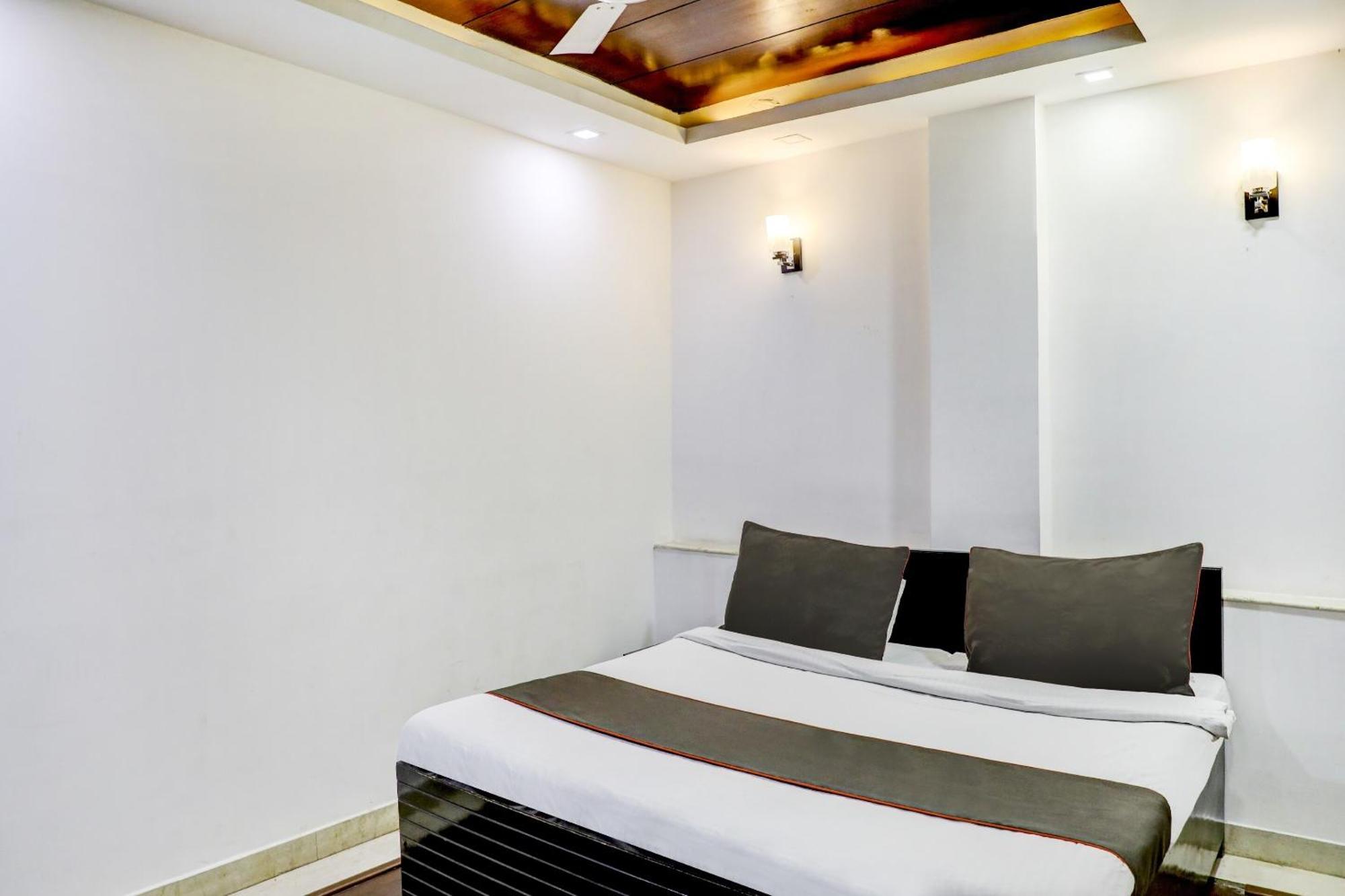 Hotel Collection O R S Near Lotus Temple 4*