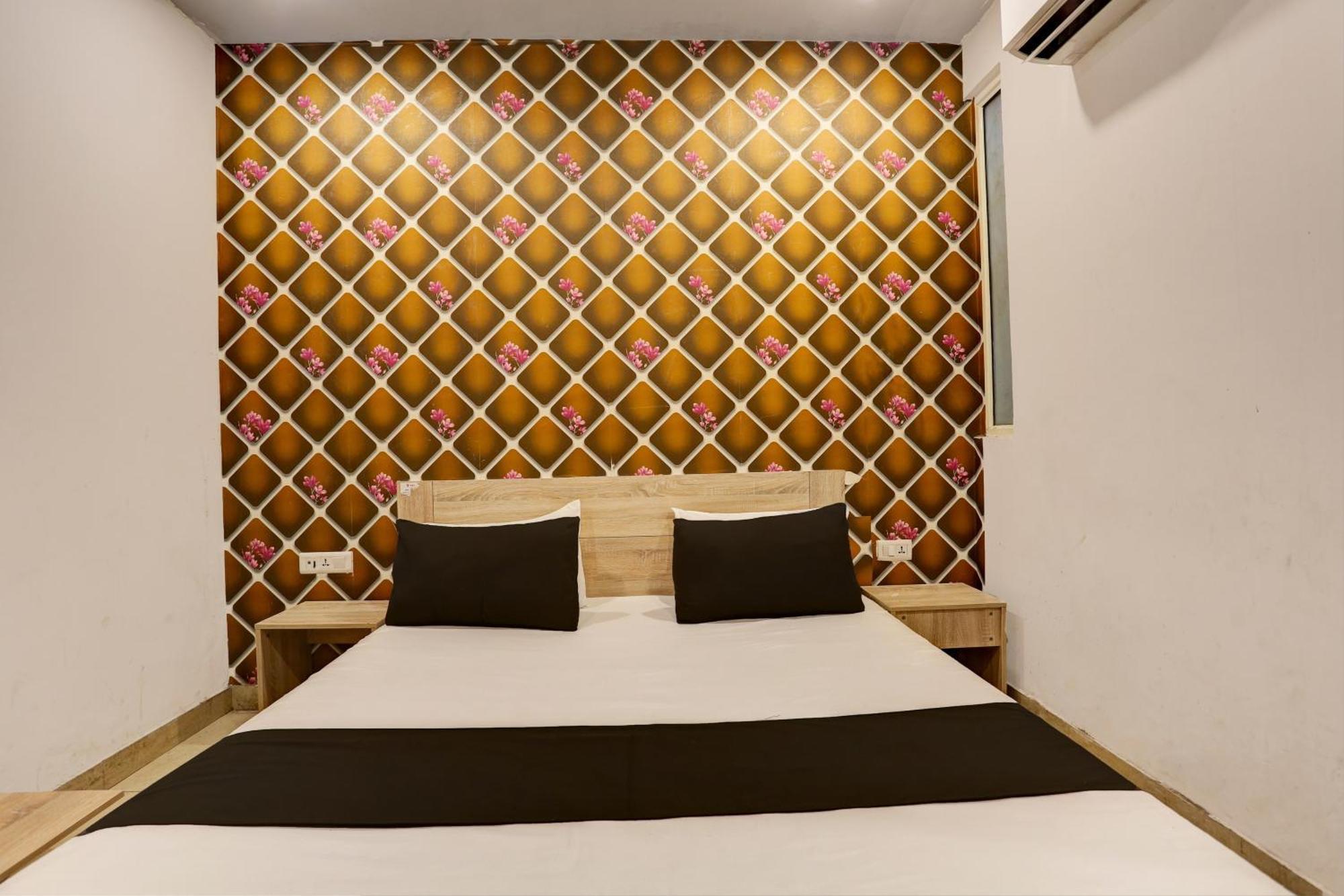 Hotel O Dwarka Mor Metro Delhi (National Capital Territory of India)