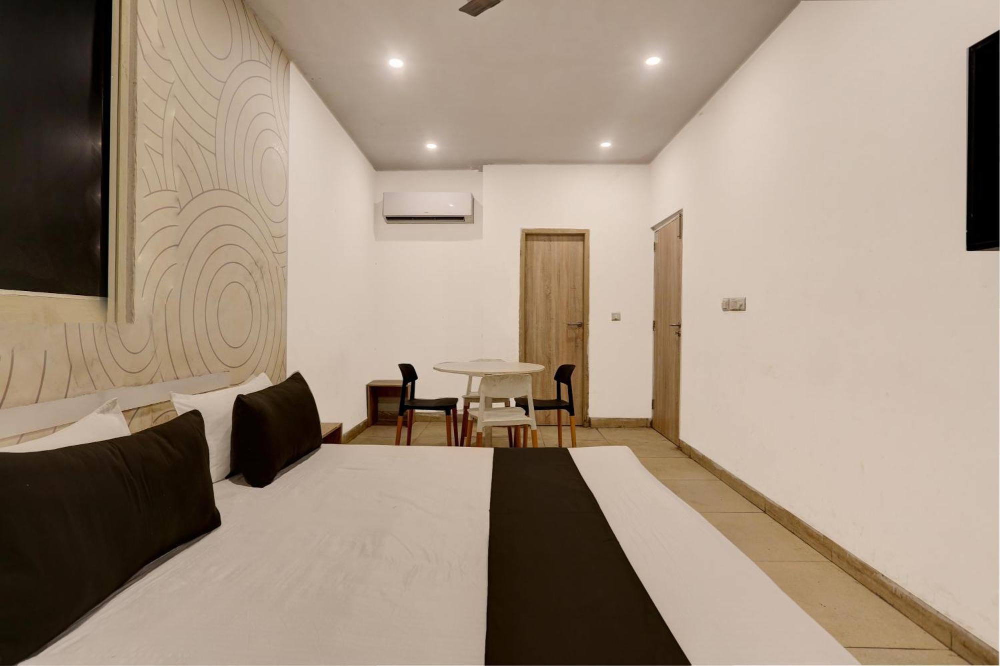 Hotel O Dwarka Mor Metro
