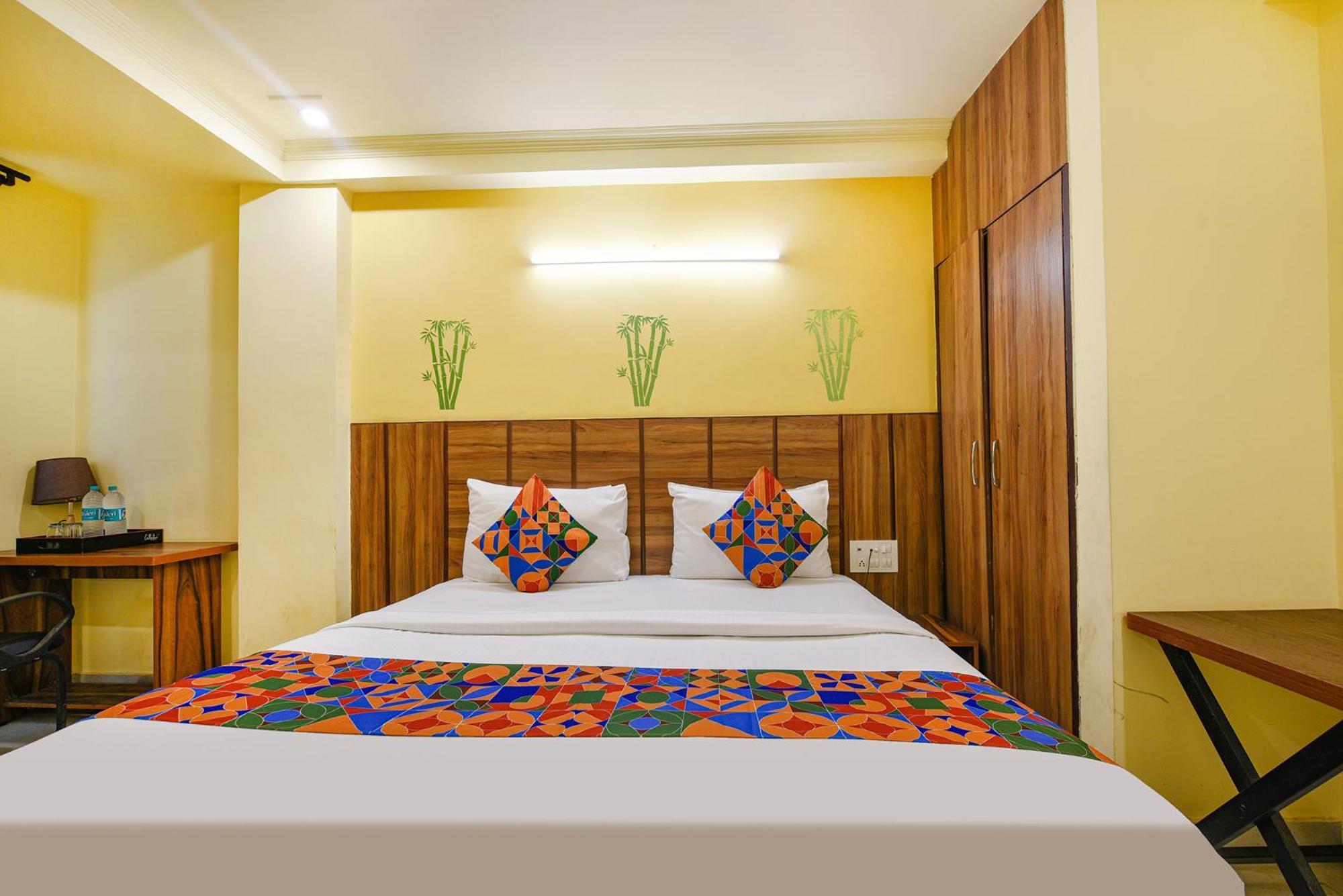 Fabhotel Ishtara