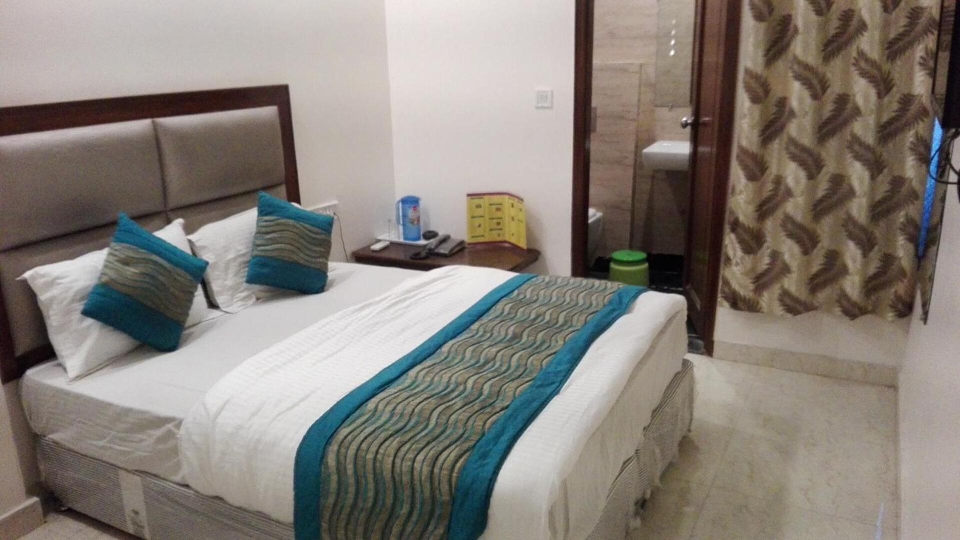 Shivdev International Near Railway Station Hotel New Delhi
