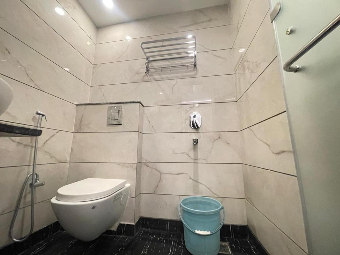 Shivdev International Near Railway Station Hotel 3*