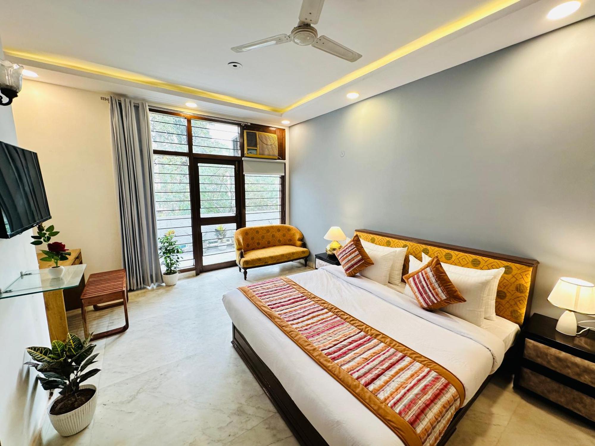 Grove Residency Hauz Khas Couple Friendly