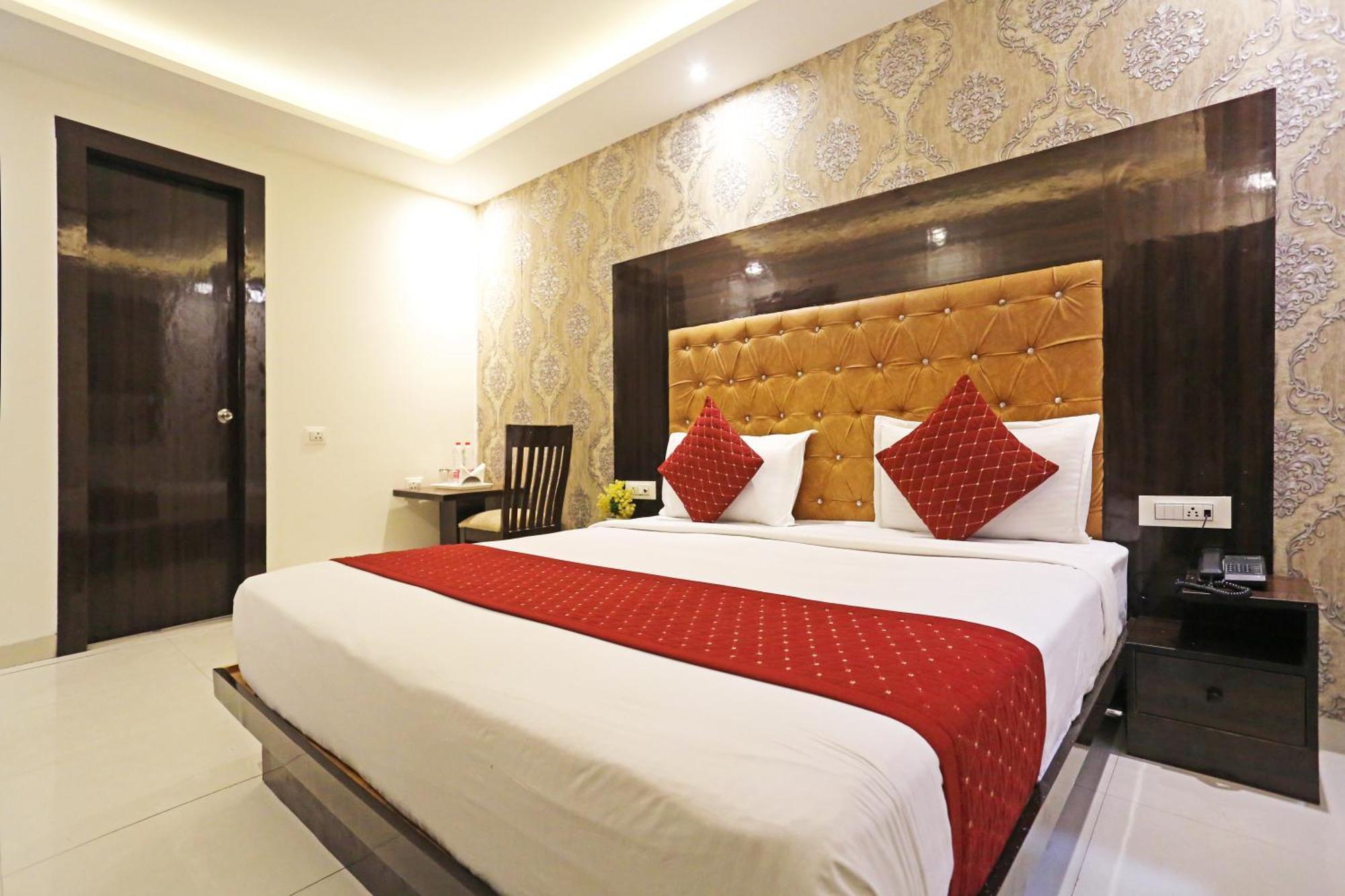 Iconic Near Delhi Airport New Delhi