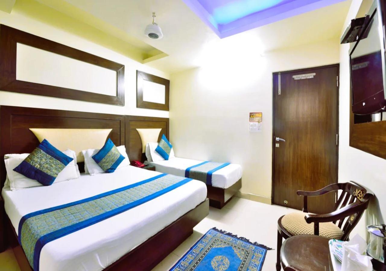 Spot International - Main Bazar Paharganj New Delhi