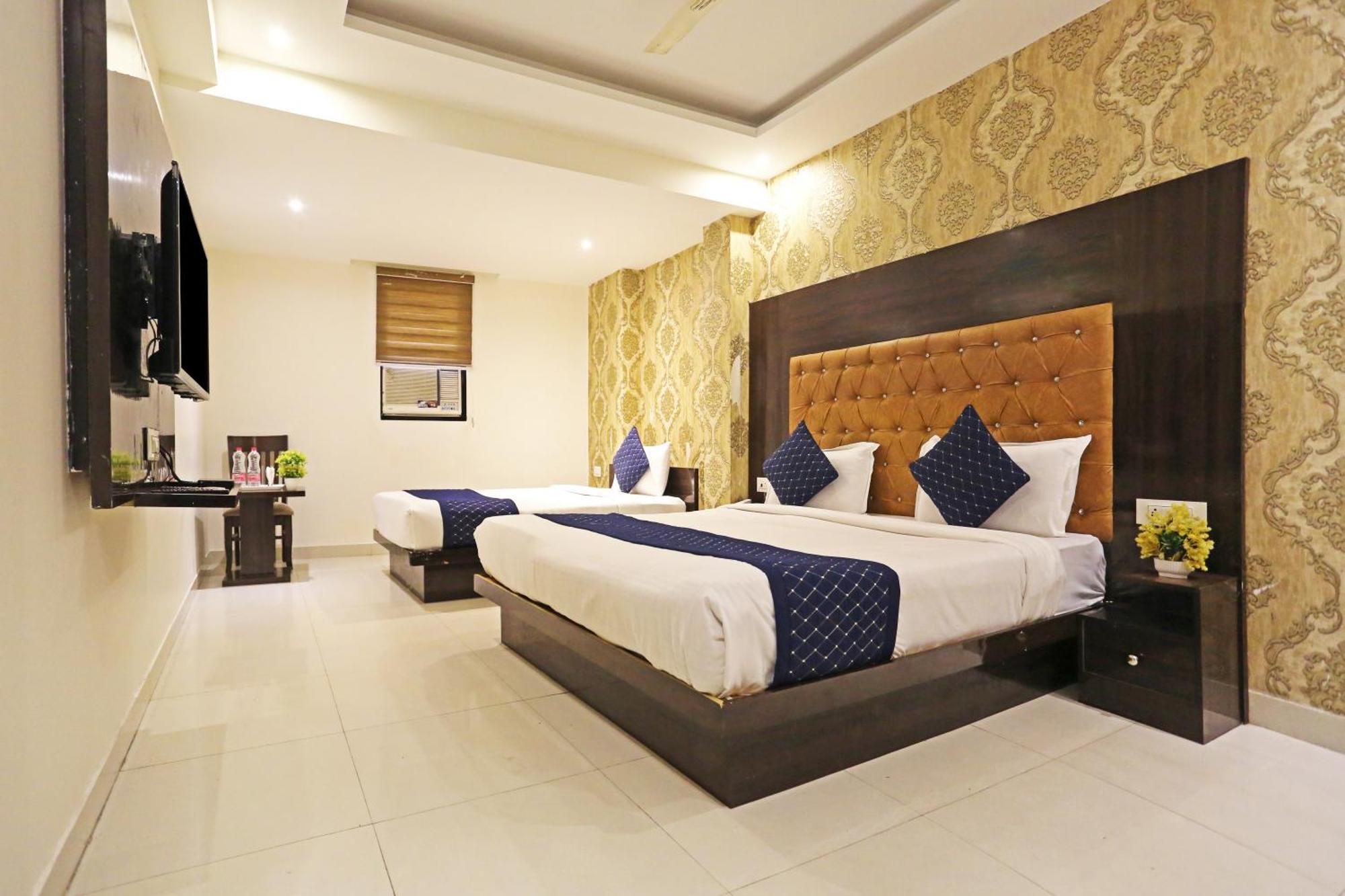 Iconic Near Delhi Airport New Delhi