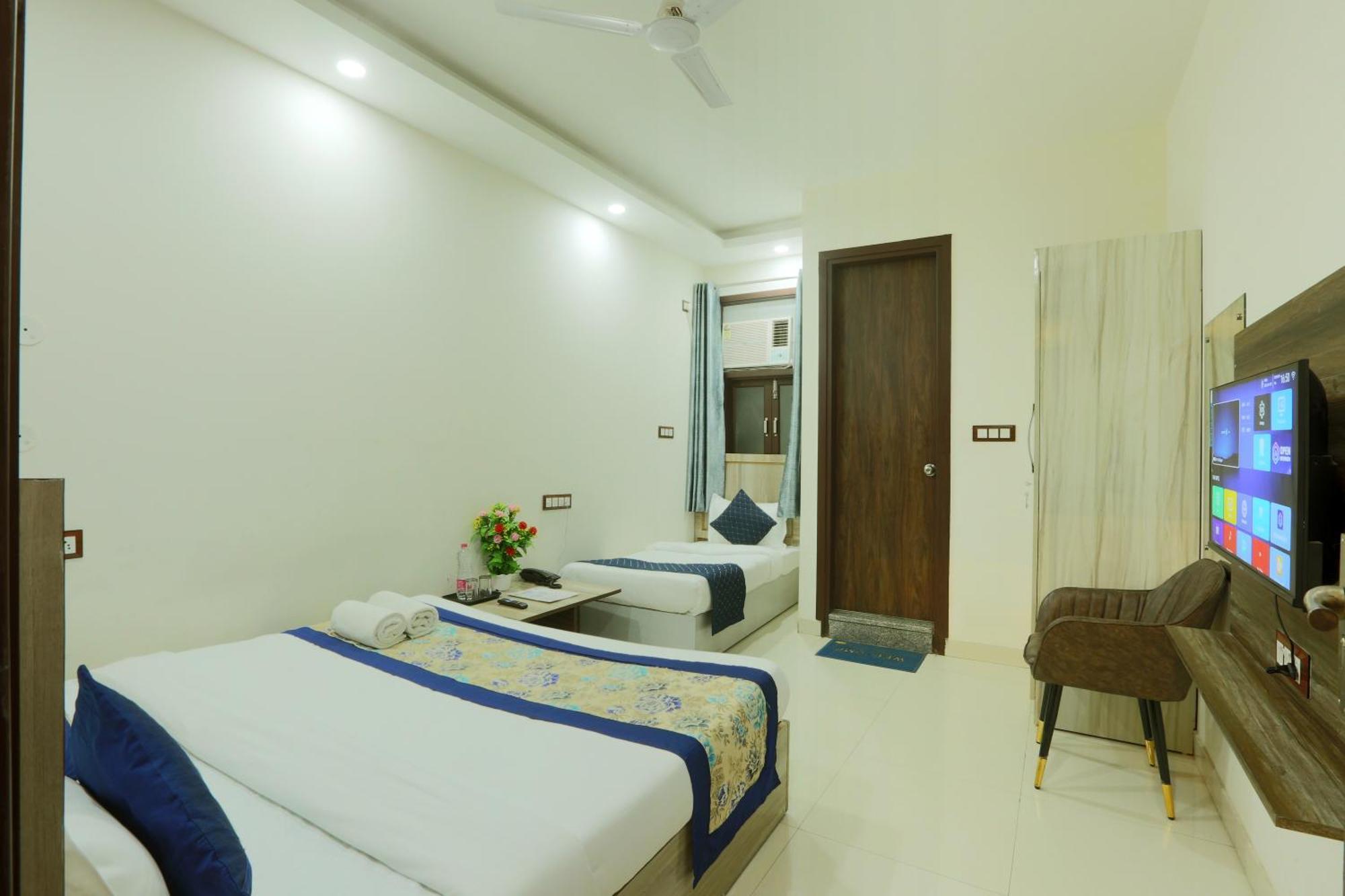 Bed & Breakfast Red Velvet-airport Drop Free Delhi New Delhi