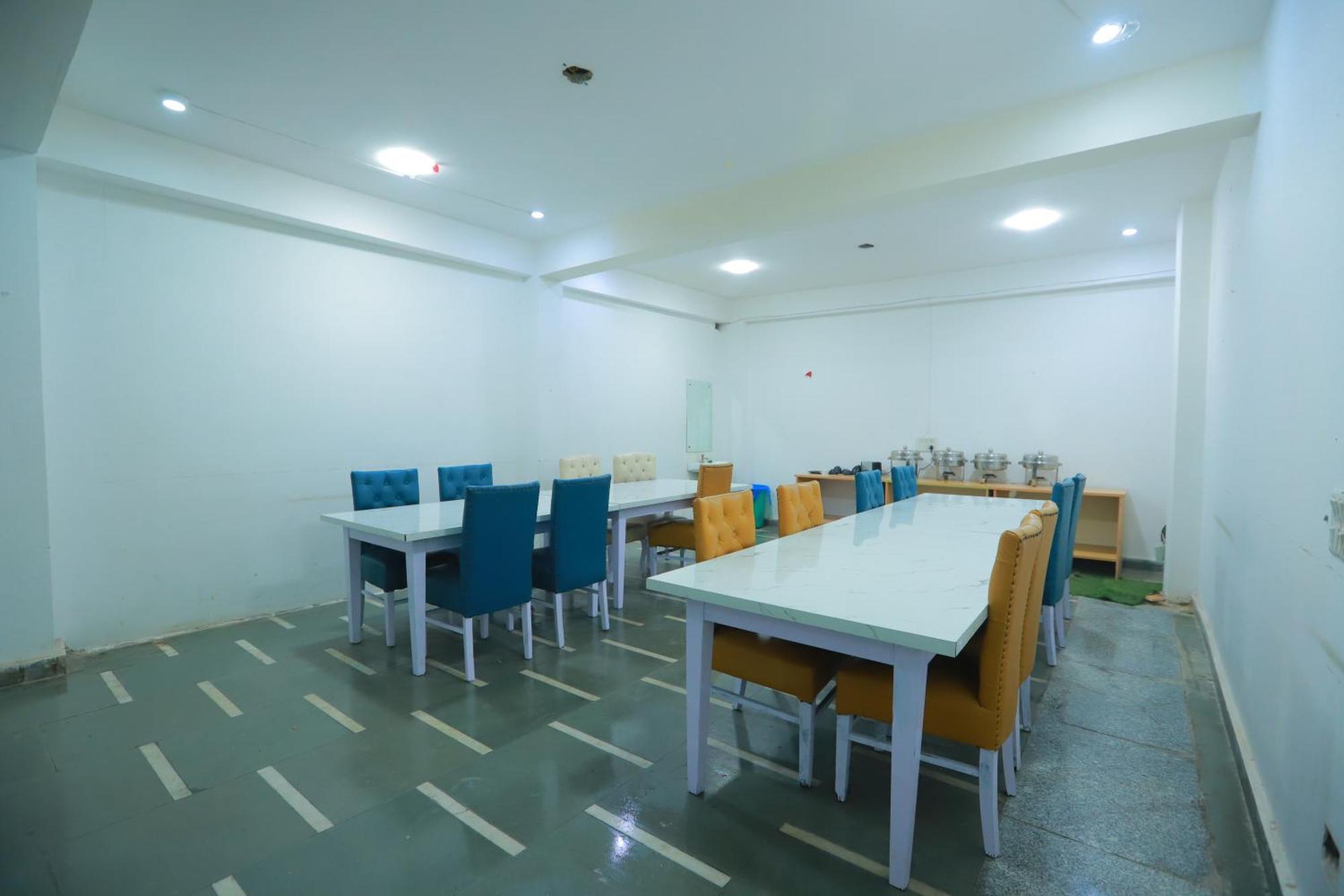 Bed & Breakfast Red Velvet-airport Drop Free Delhi *
