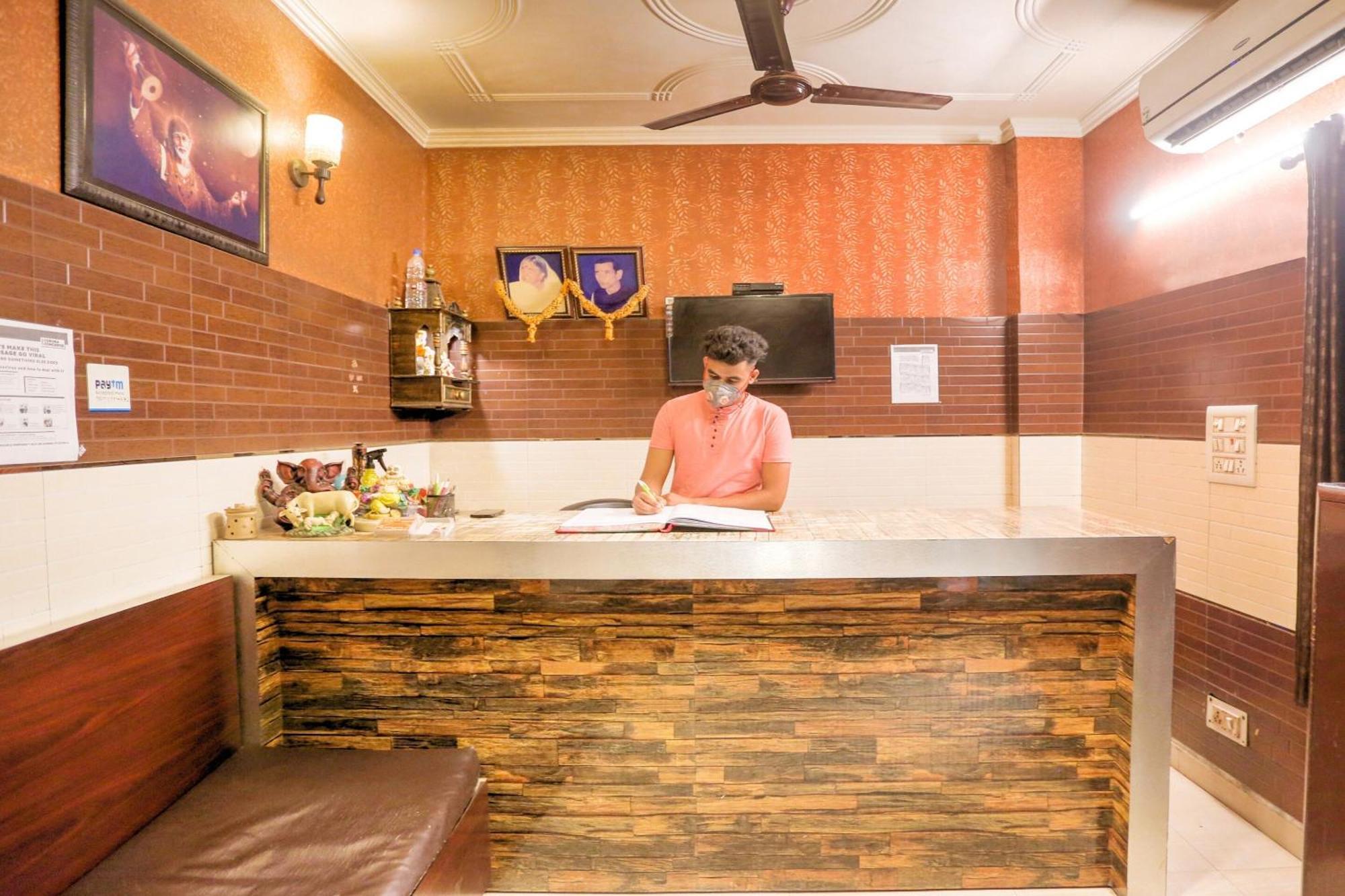 O Shri Sai Hotel