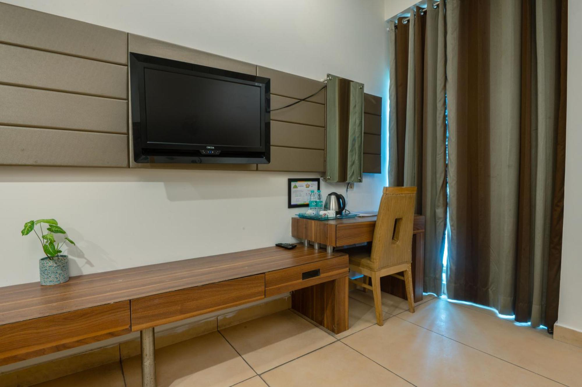 Treebo Twin Tree Hotel