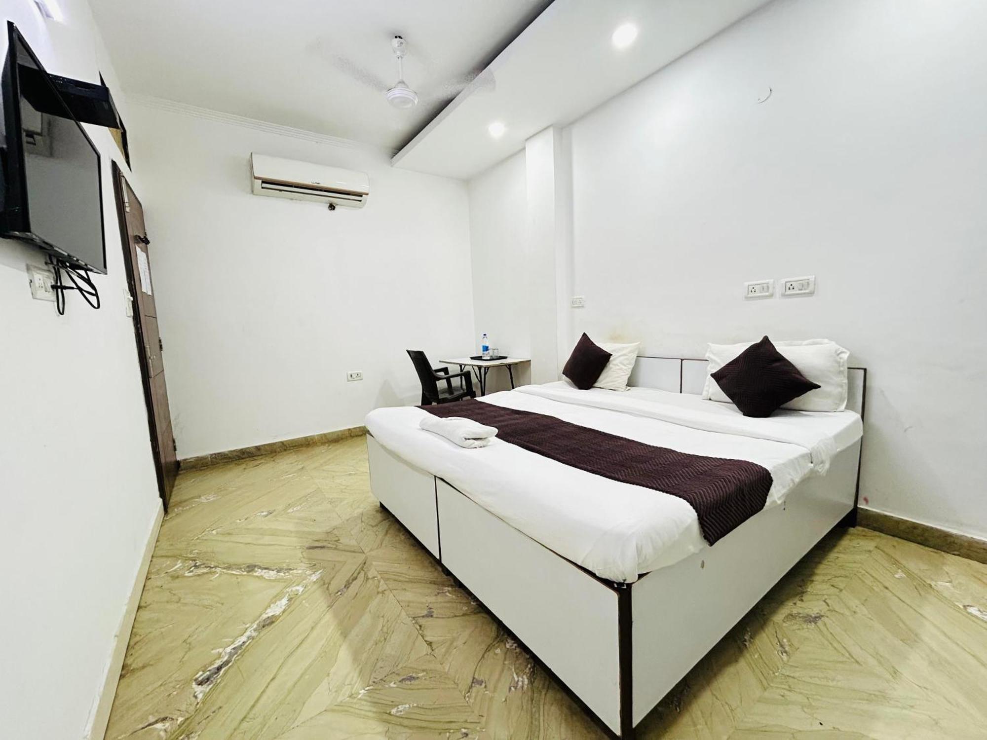 Hotel Golden Place 3*