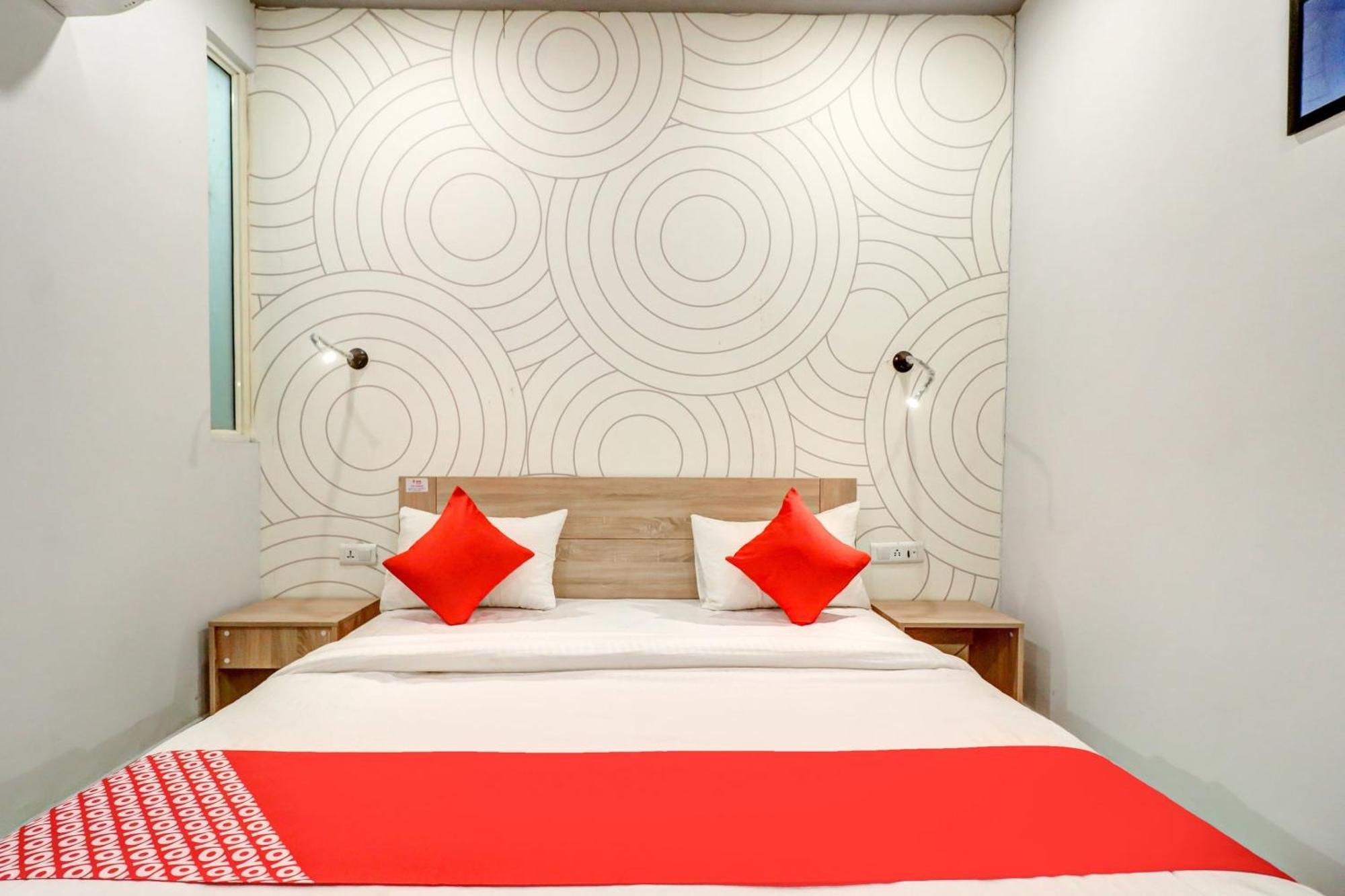 Hotel O Jps Grand 3*