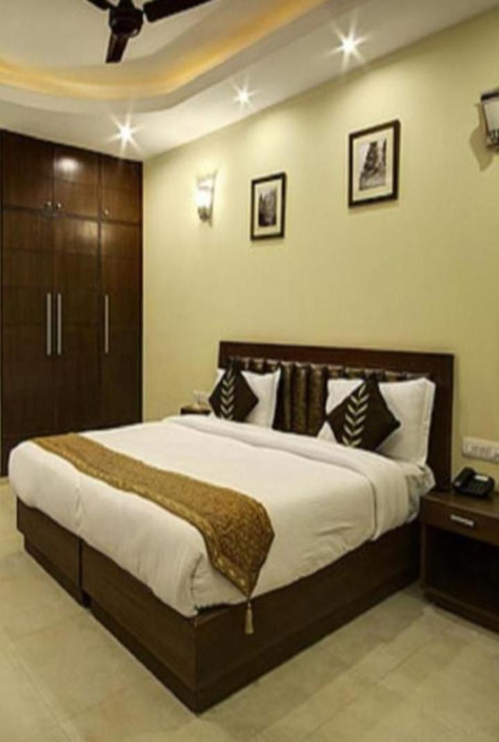 Hotel Shri Krishna *