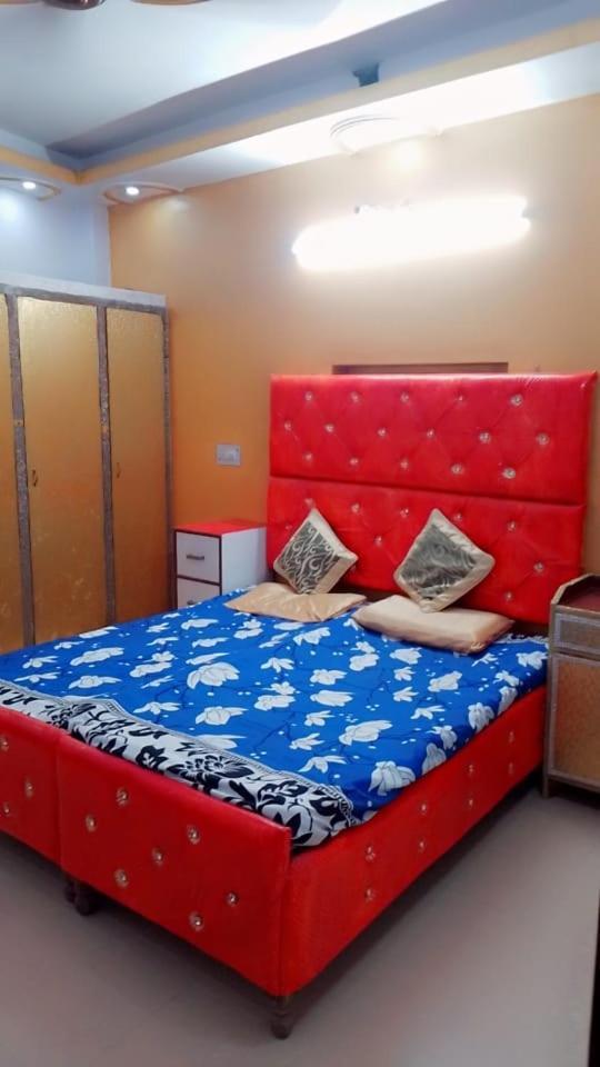 Shri Krishna Hotel