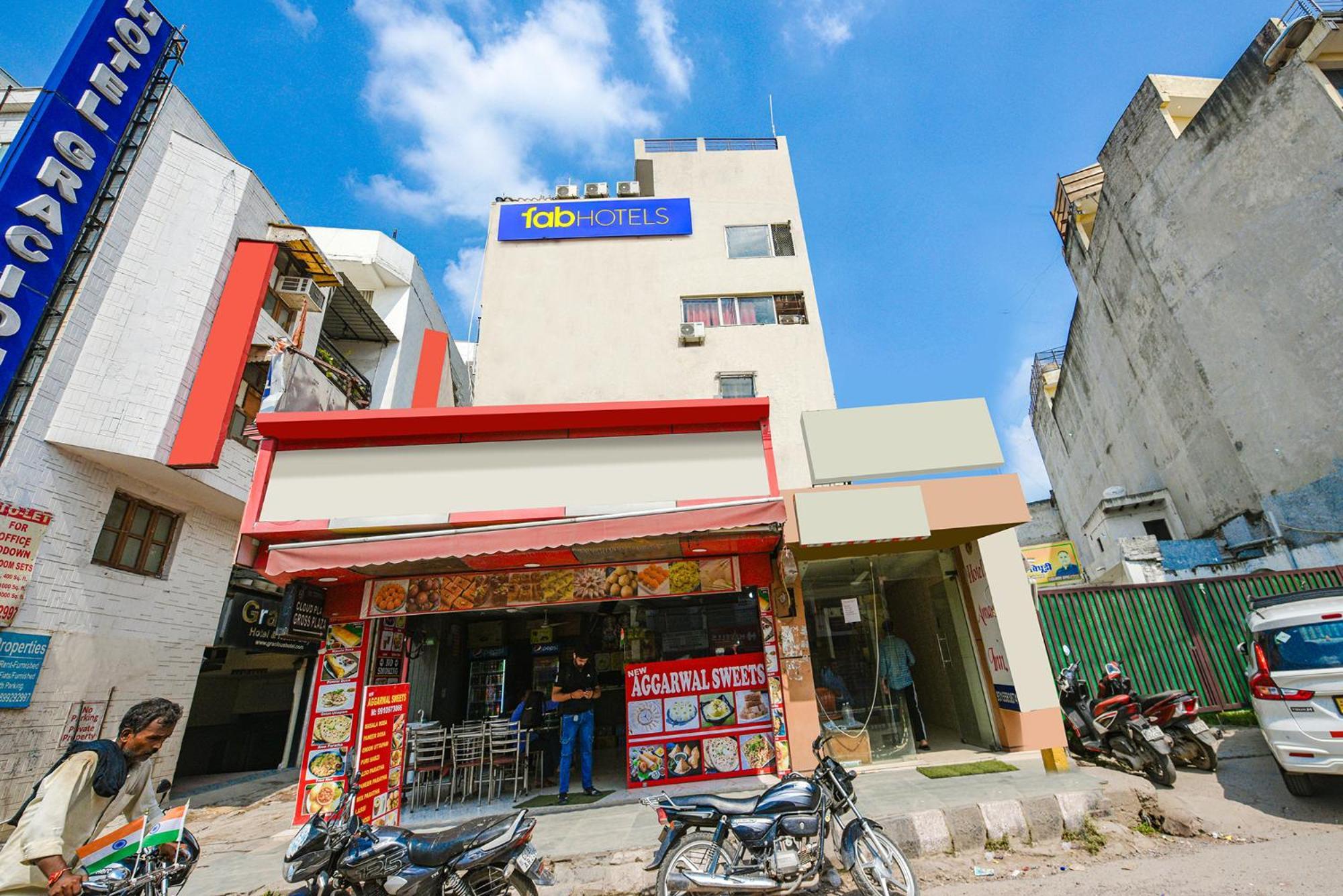 Hotel Fabhotel Aman Near Igi Airport Nova Deli