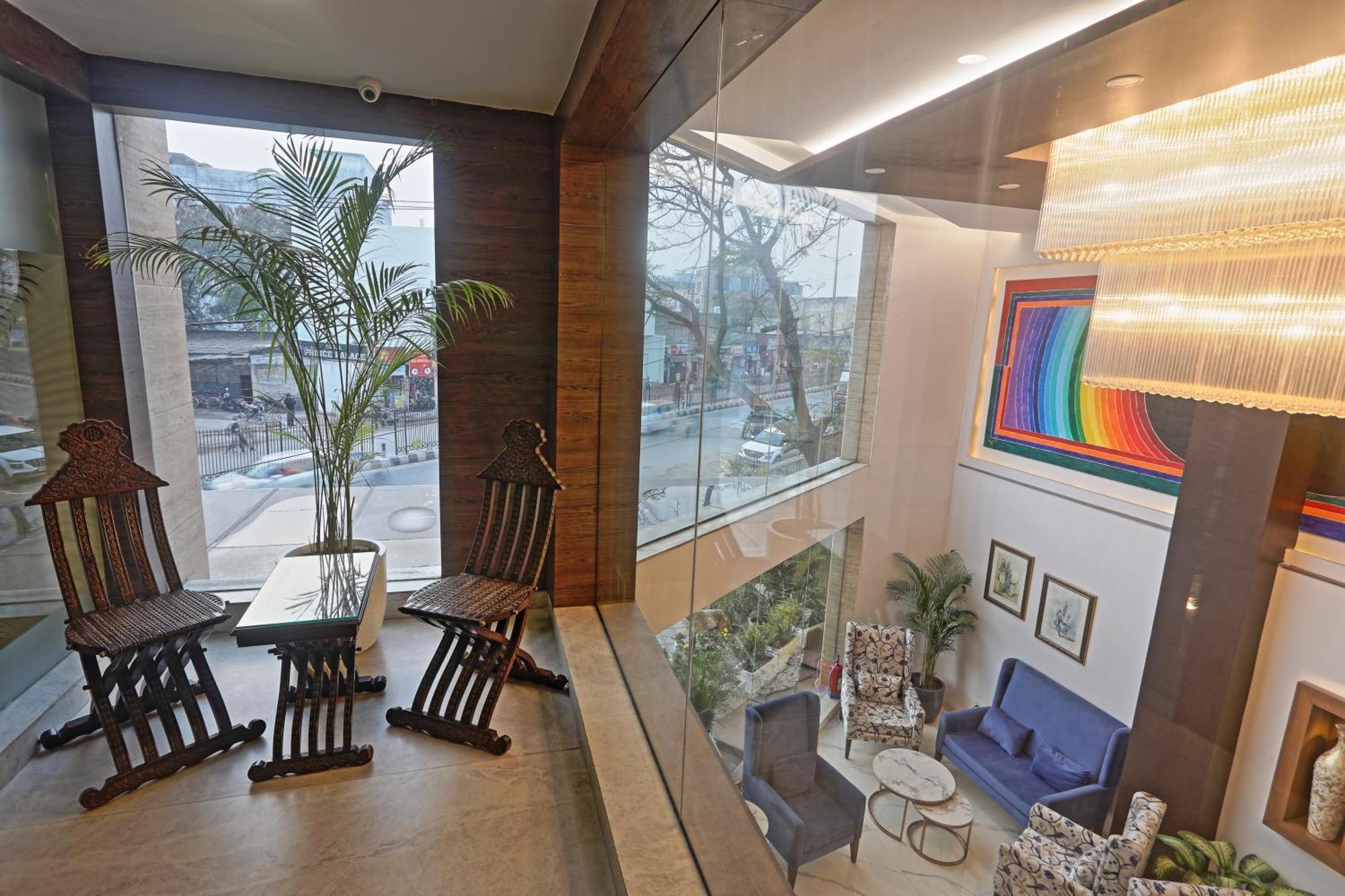 Cardinal Express Oxmo Igi Airport Delhi Hotel 4*