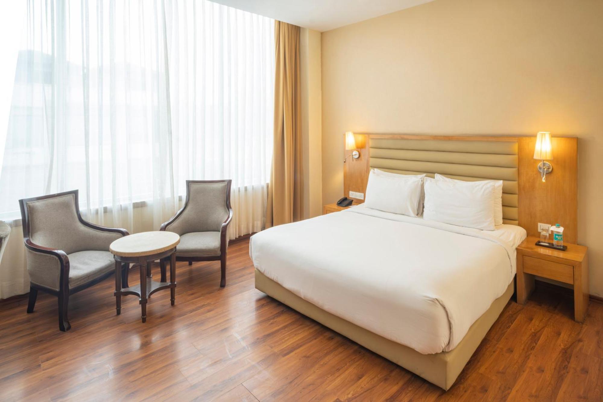 Opulent By Udman Chhattarpur 4* New Delhi