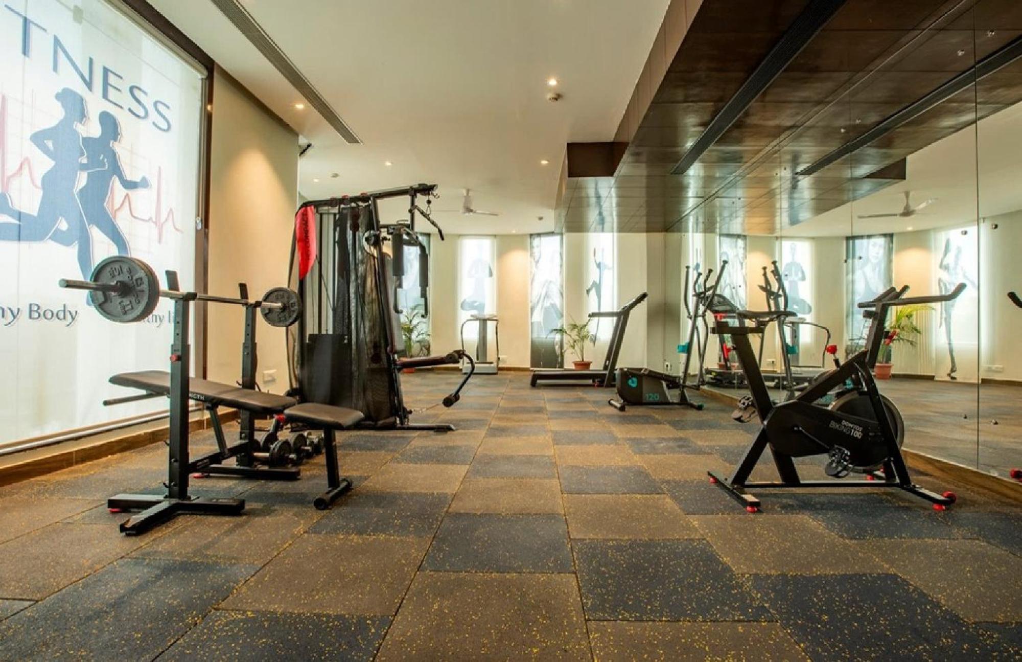 Hotel Luxury Near Igi Airport With Free Airport Transsfer Nova Deli