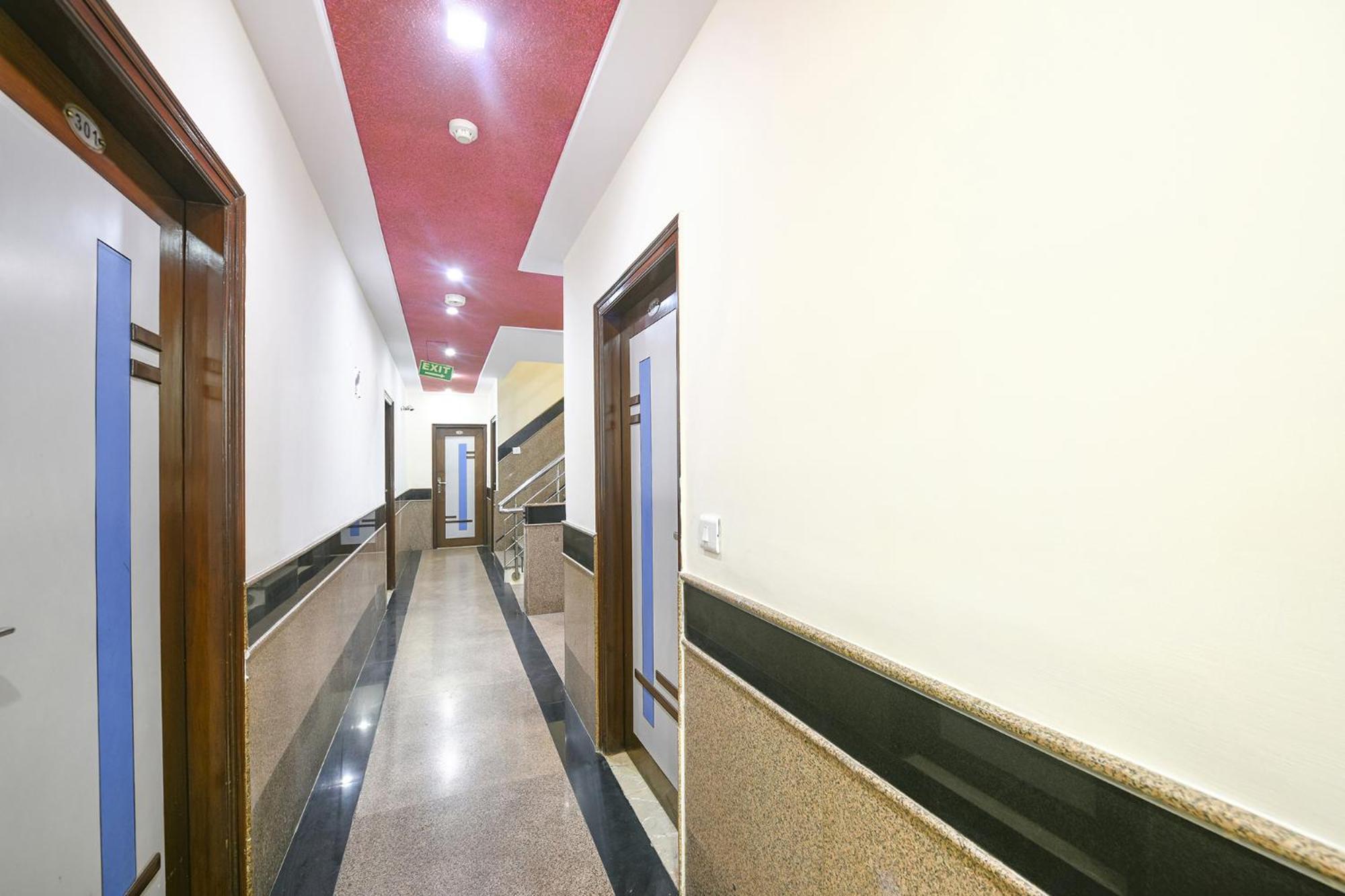 Hotel Fabhotel Jaggi Palace Karol Bagh