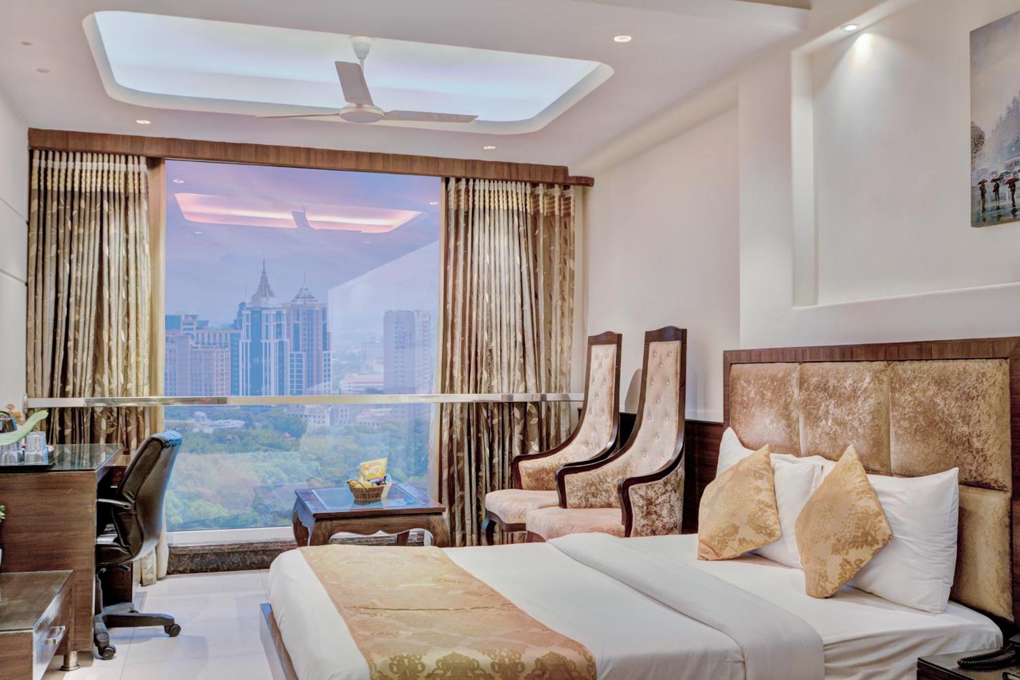 Hotel Empire Suites, 4*